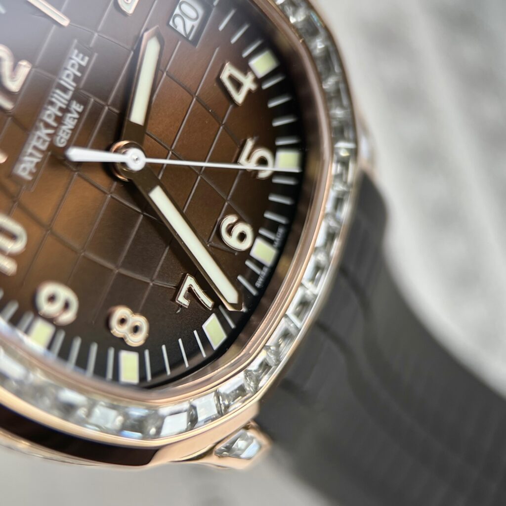 Patek Philippe Aquanaut 5167R Replica Watch Gold Wrapped Moissanite 40mm