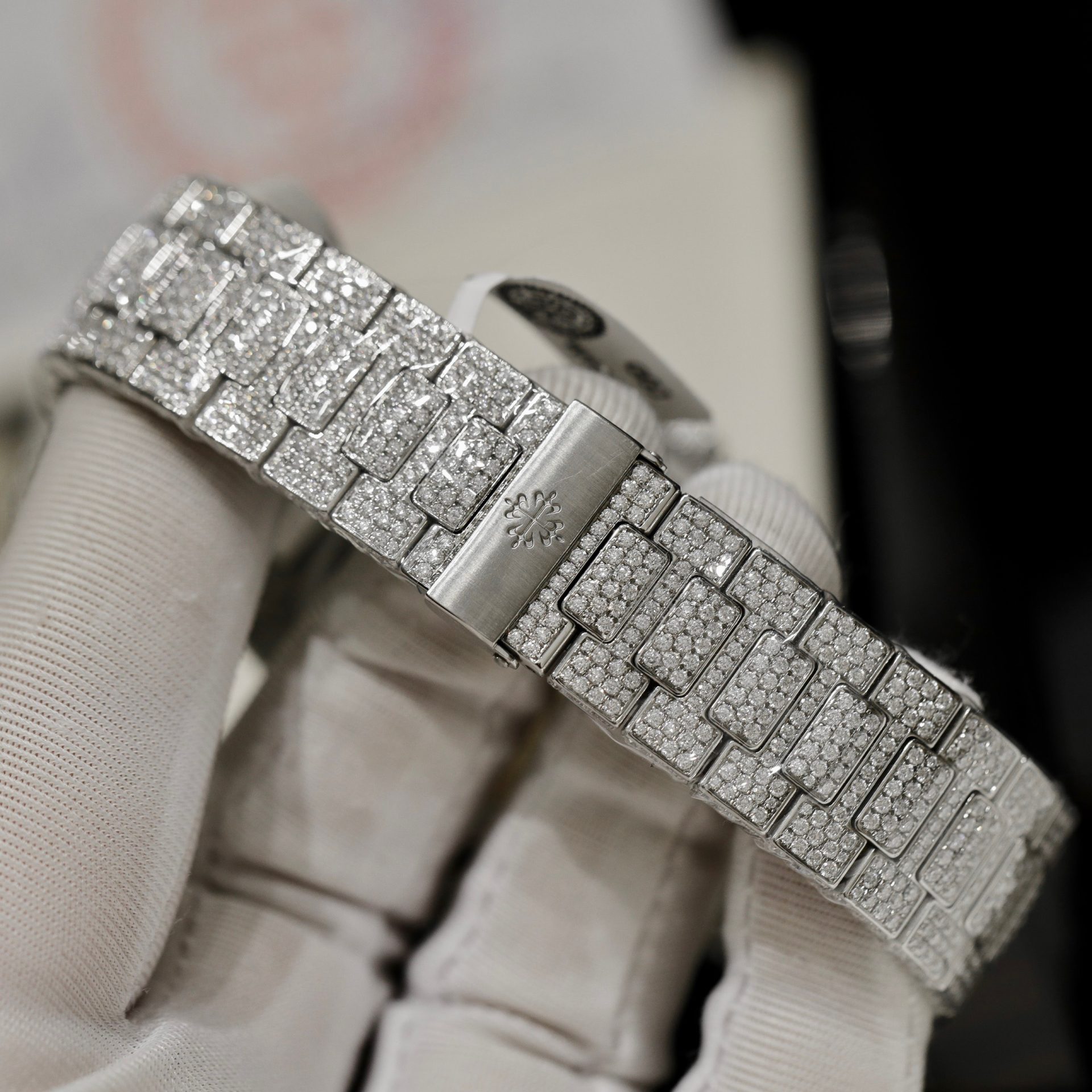 Patek Philippe Best Replica Watch Nautilus 5719 Custom Full Moissanite Diamonds 40mm