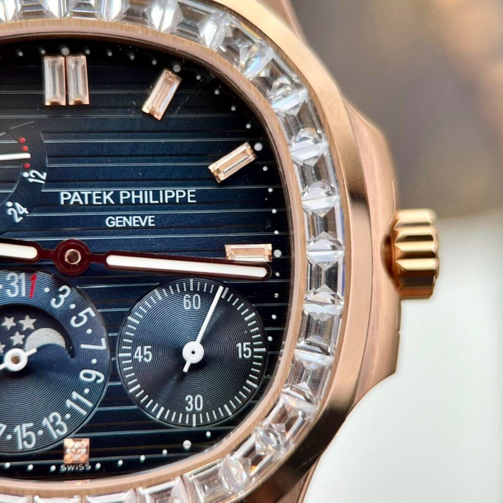 Patek Philippe Replica Watch Nautilus 5724R Gold Wrapped GR Factory 40mm