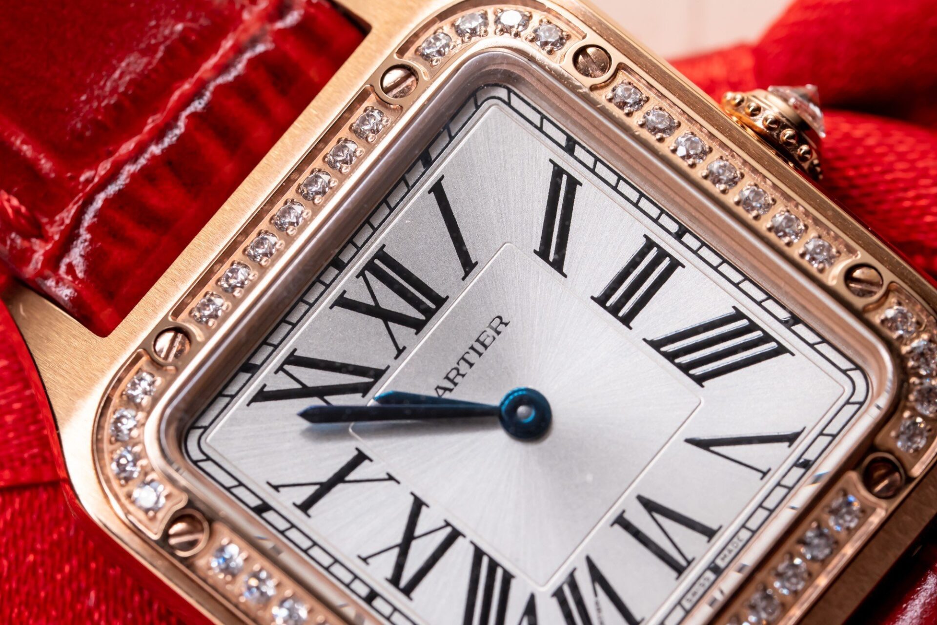 Cartier Replica Watch Santos Dumont WJSA0017 Red Leather Strap 38 27.5mm