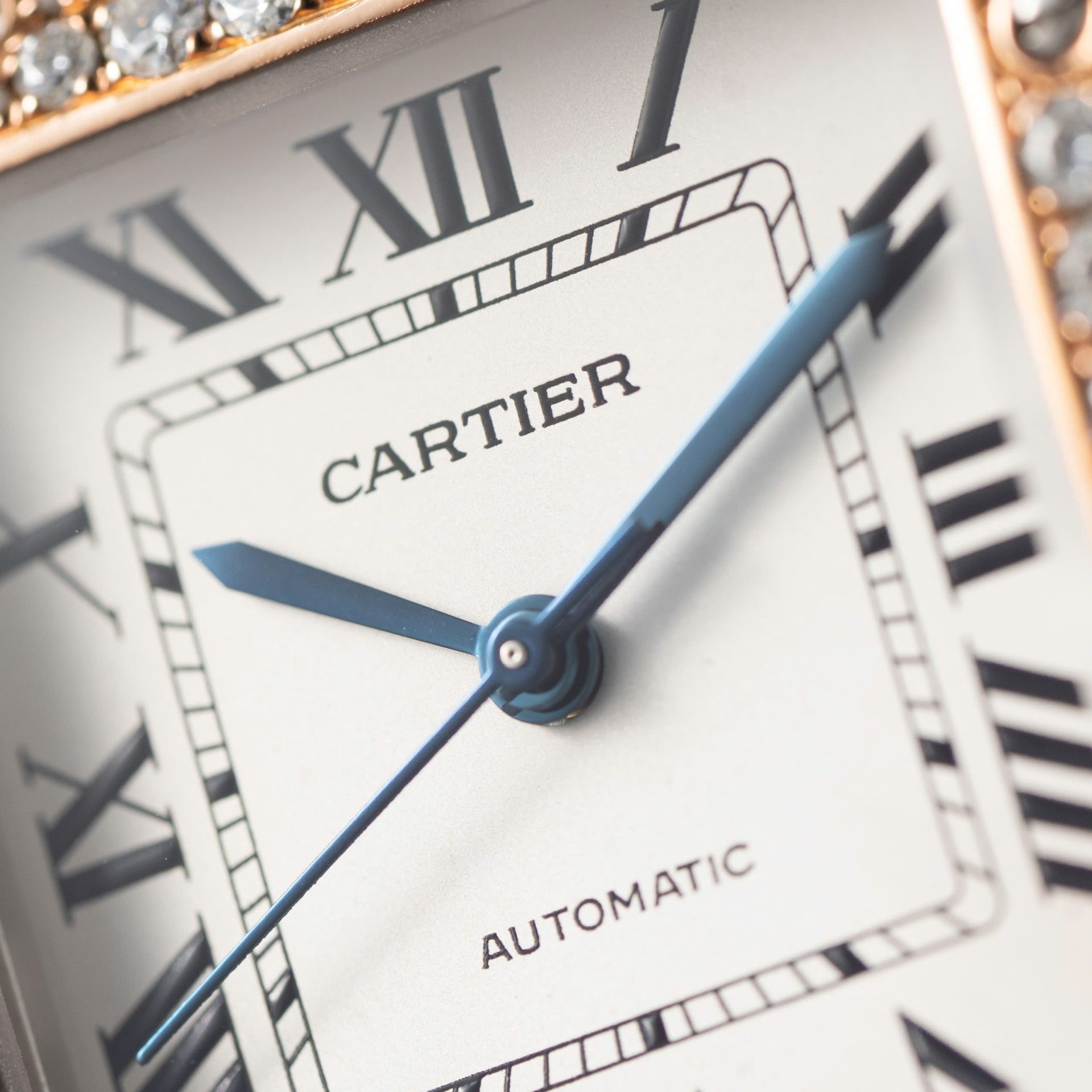 Cartier Santos Replica Watch With Full Diamond Moissanite Hong Kong 35mm