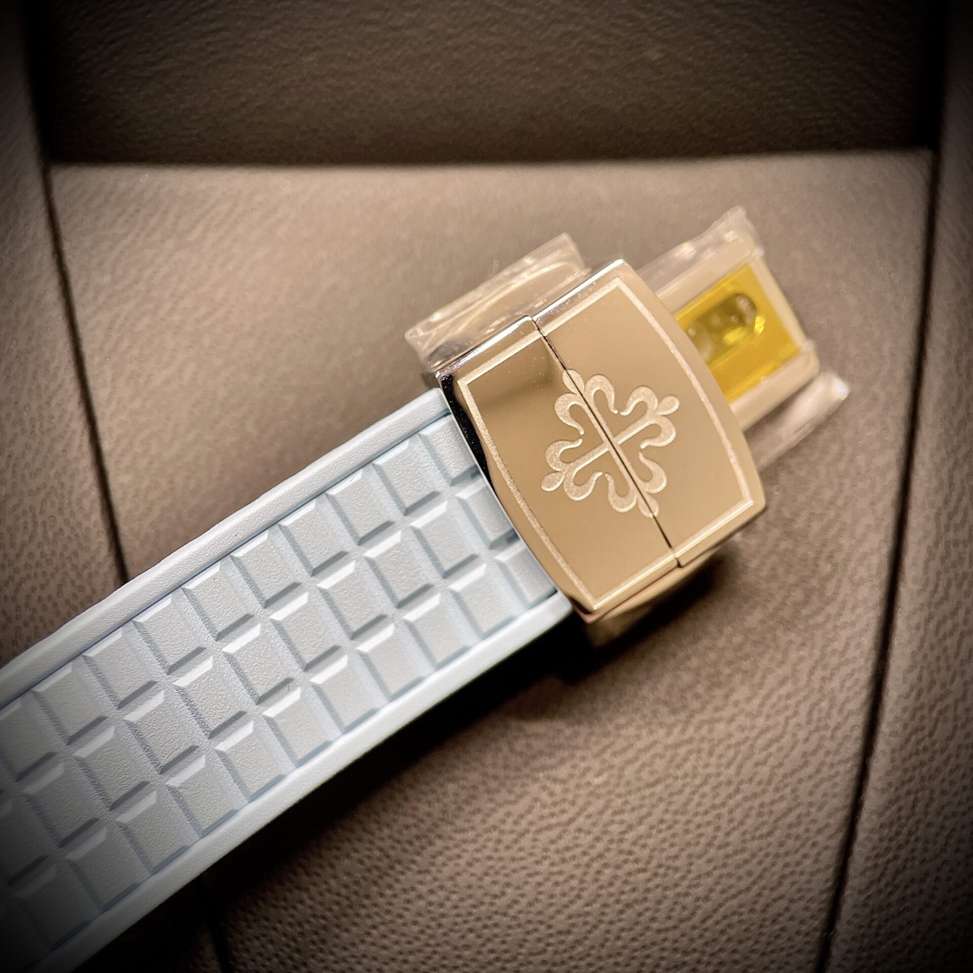 Patek Philippe Aquanaut 5072R Replica Watch Blue Diamond PP Factory 35.6mm