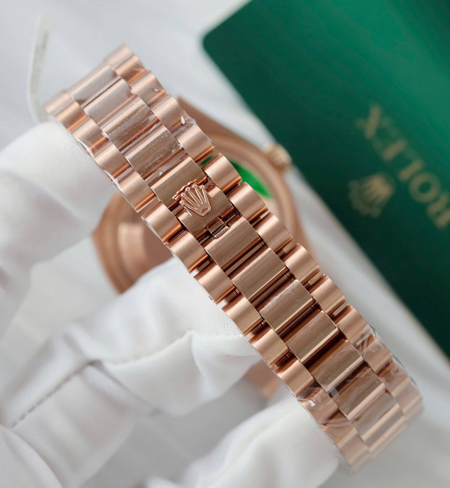 Rolex Day-Date Copies Watches 18K Rose Gold Wrapped + Moissanite Diamonds GM Factory 36mm