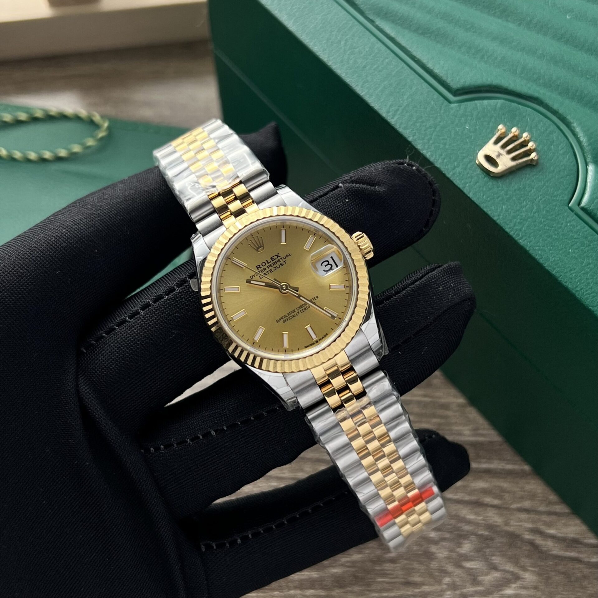 Rolex DateJust Fake Watch Yellow Dial Jubilee Strap 31mm