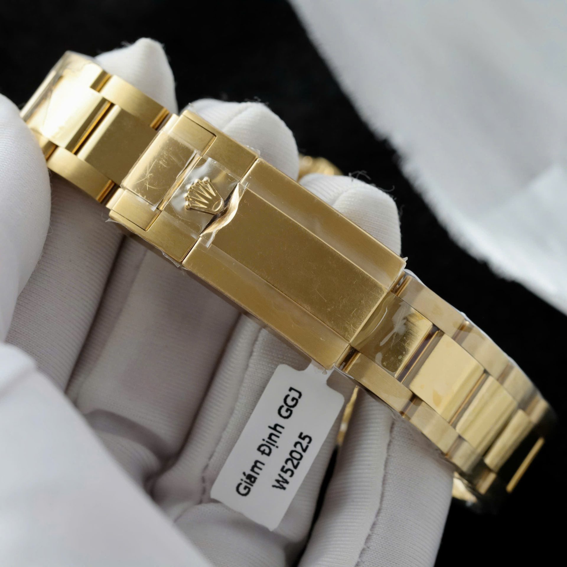 Rolex Daytona Meteorite Dial Copies Watch Gold Wrapped + Moisanite Baguette 40mm