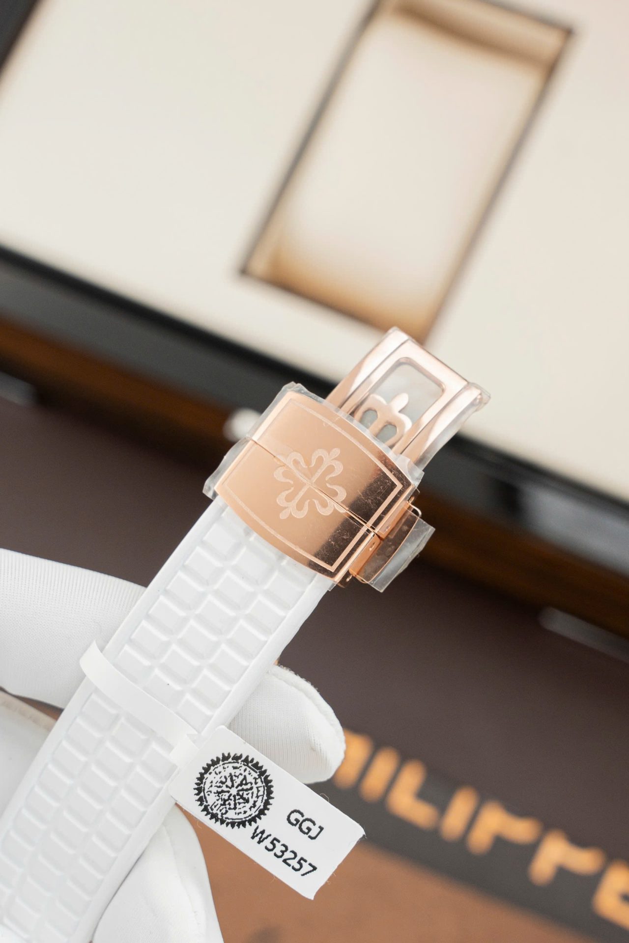 Patek Philippe Best Replicas Aquanaut 5067 Customs Moissanite Diamonds PPF Factory 35.6mm