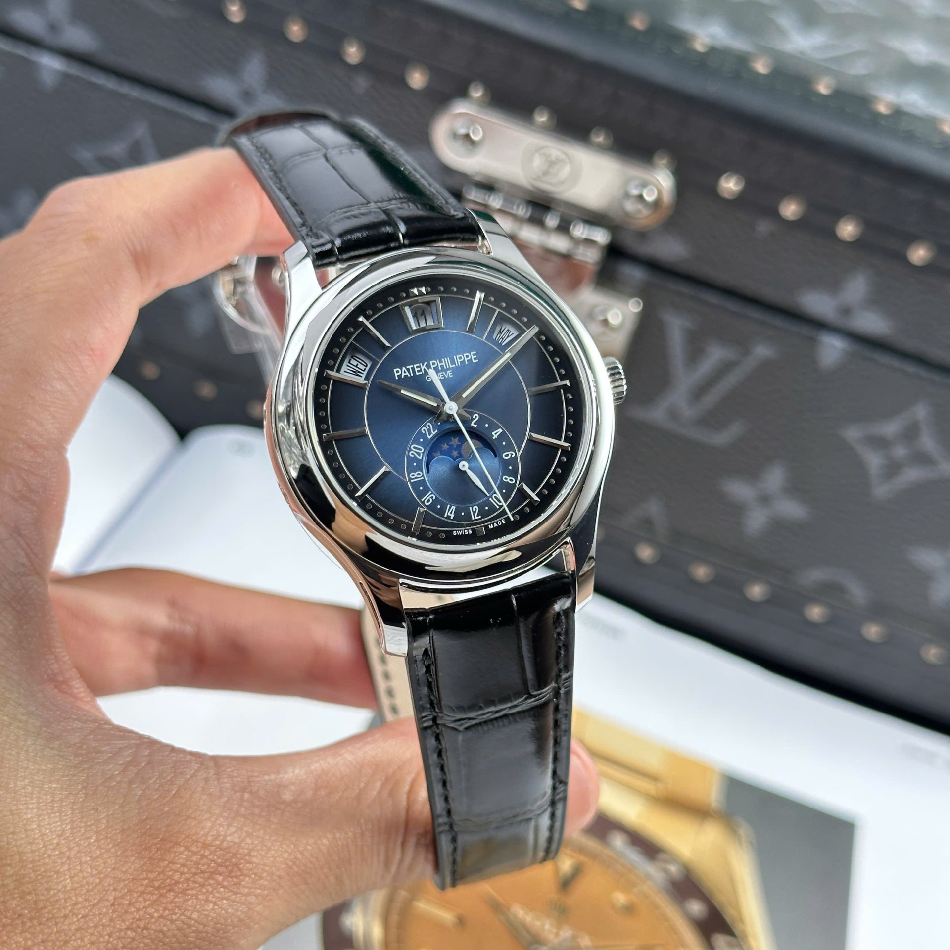 Patek Philippe Replica Watch Complications 5205G Blue Dial 40mm
