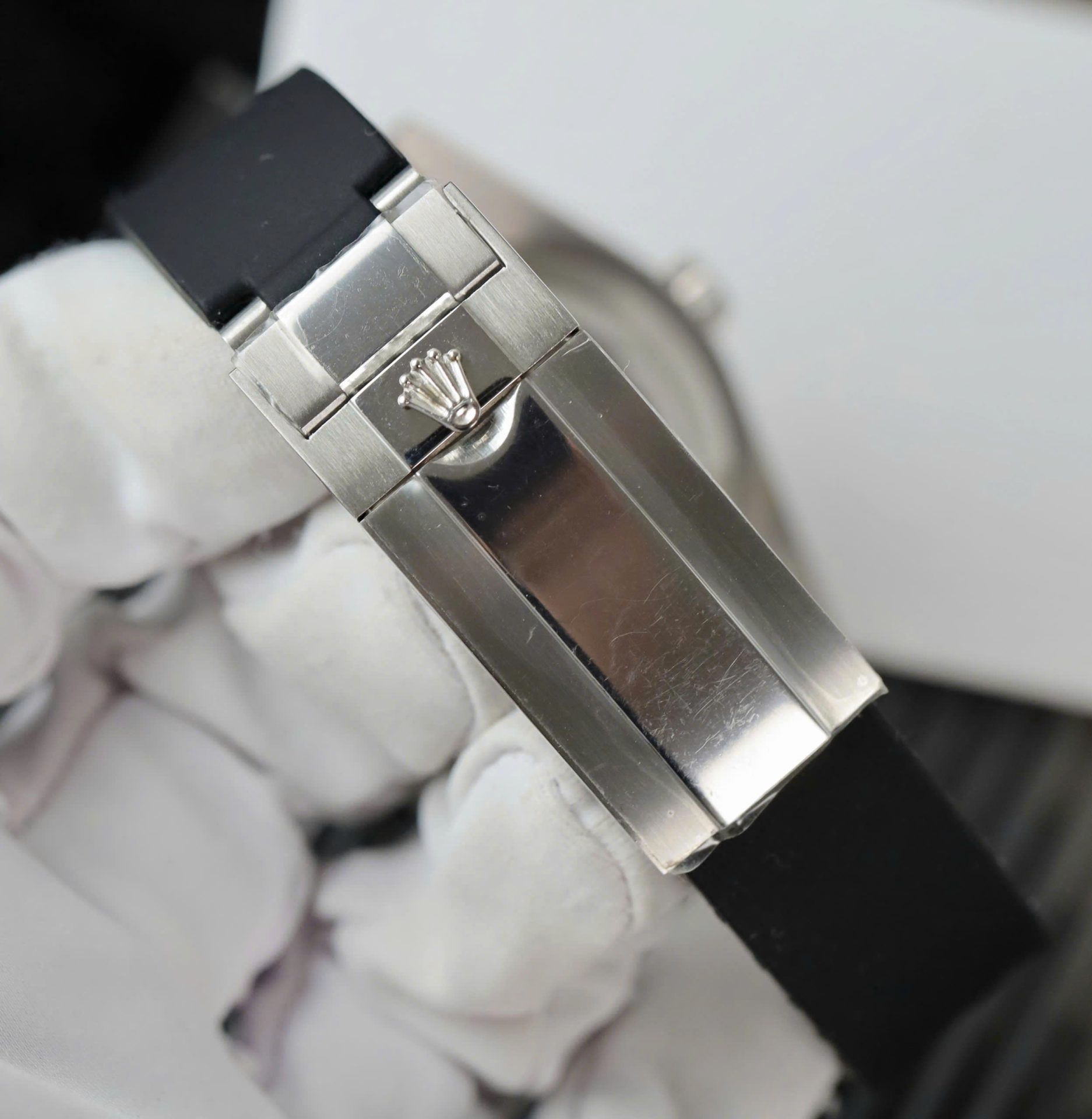 Rolex DateJust Rainbow Fake Watch Rubber Strap 41mm