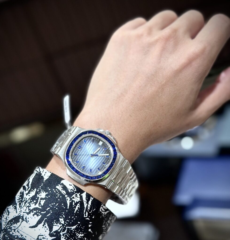 Patek Philippe Nautilus 5723 Replica Watches Custom Benzel Sapphire Blue 40mm