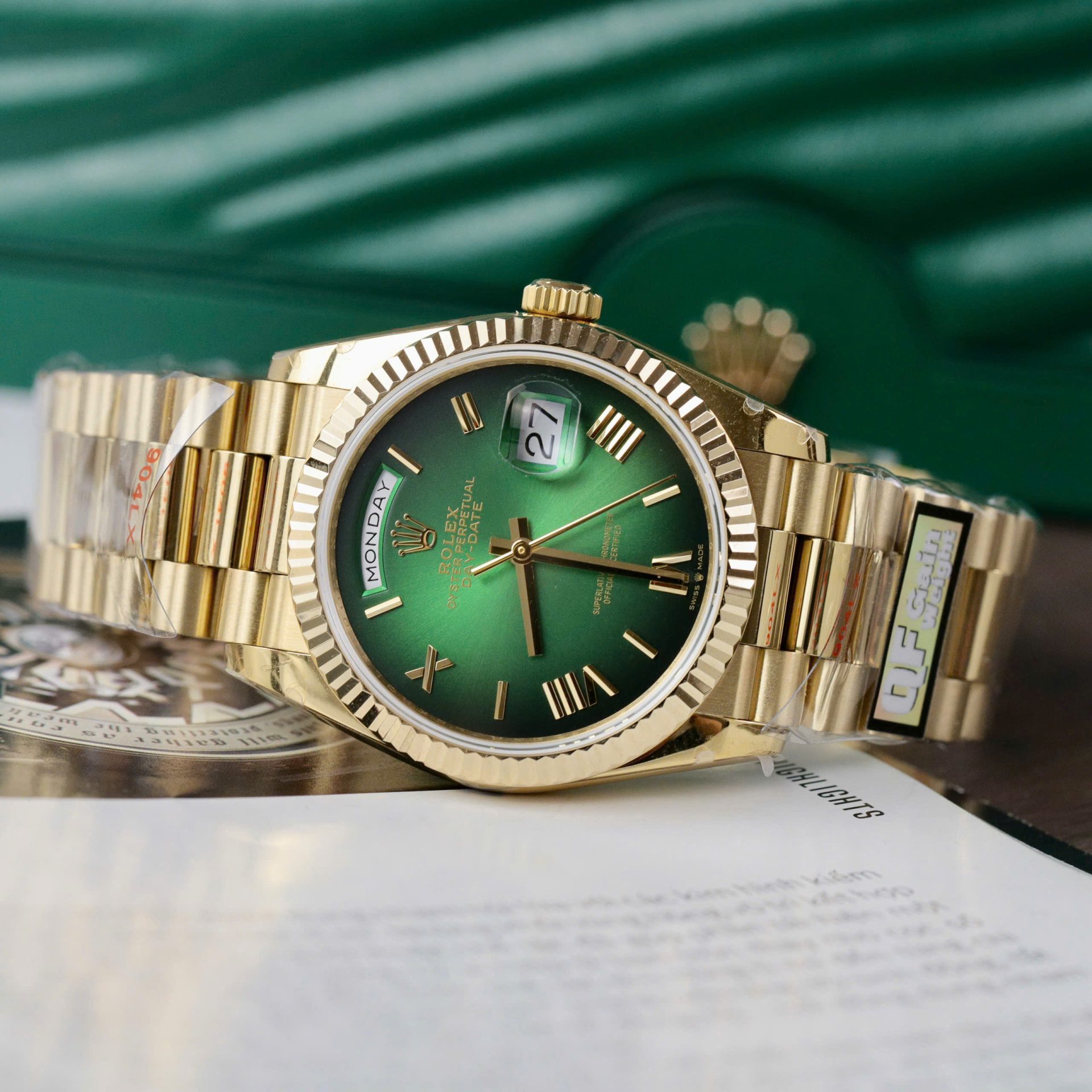 Rolex Day-Date 128238 Replica Watch Green Ombre Dial Weight 158gram QF 36mm