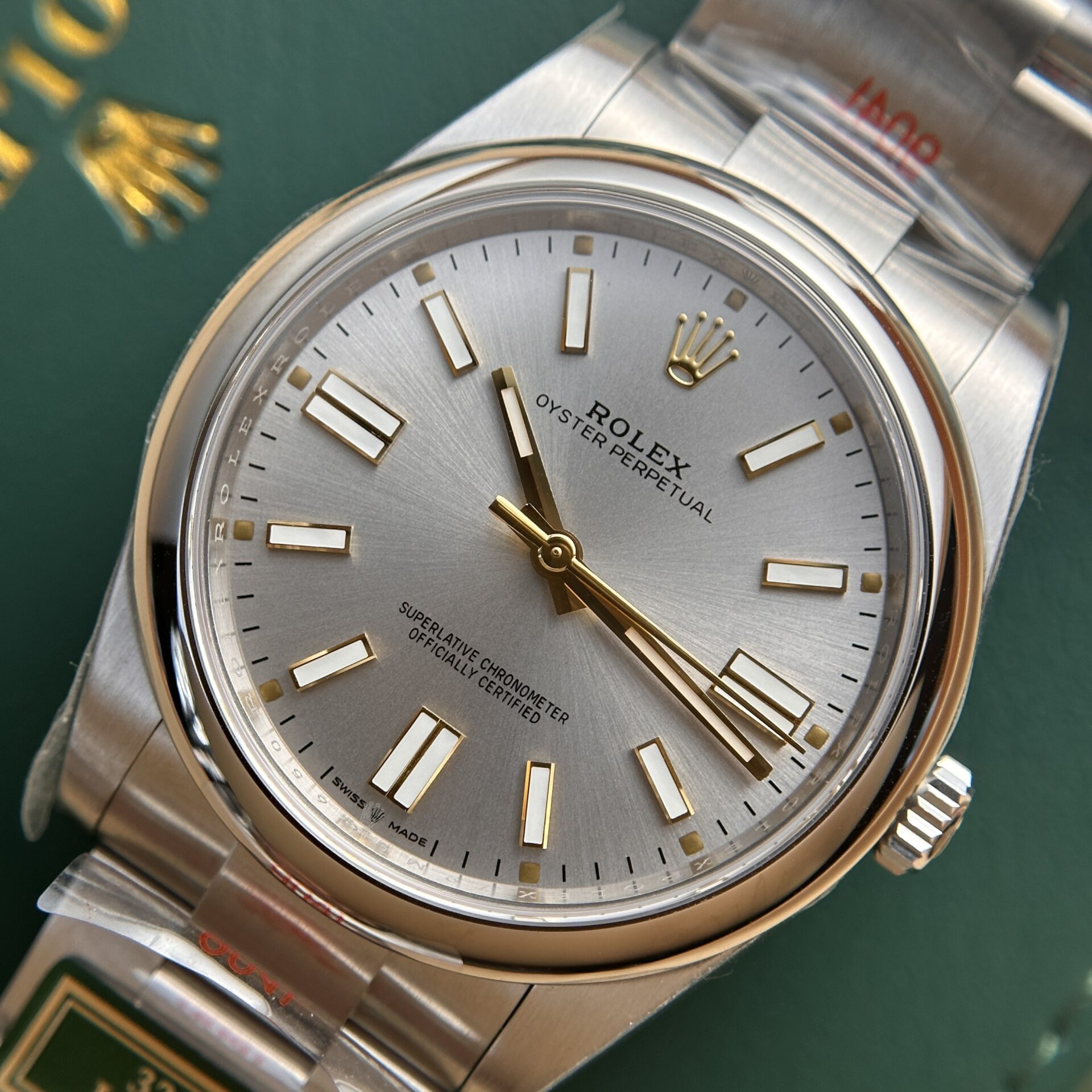 Rolex Oyster Perpetual 124300 Rhodium Dial Replica Watch King Factory 41mm