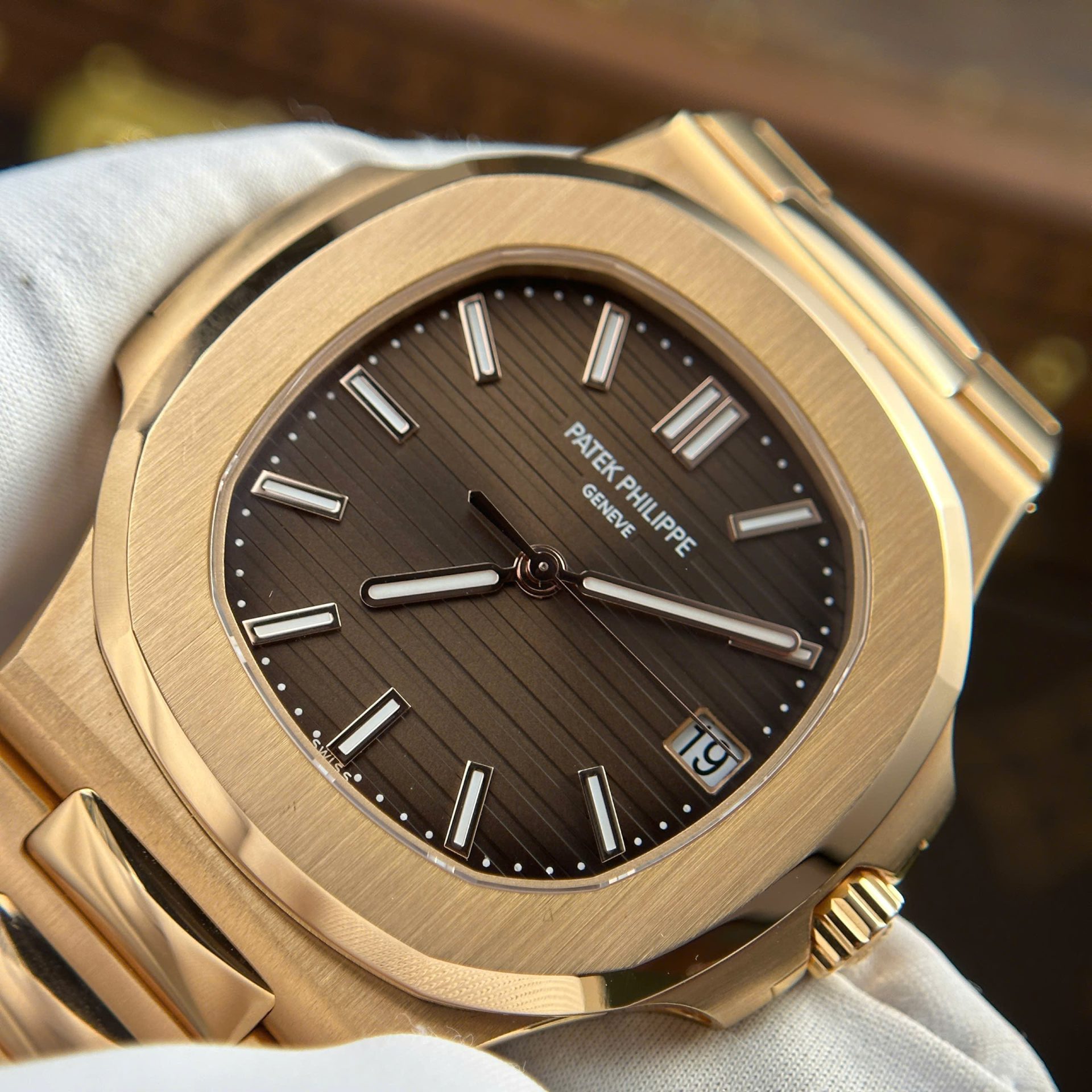 Patek Philippe Nautilus 5711 Refined Max Option 18K Gold Wrapped Chocolate Dial 40mm