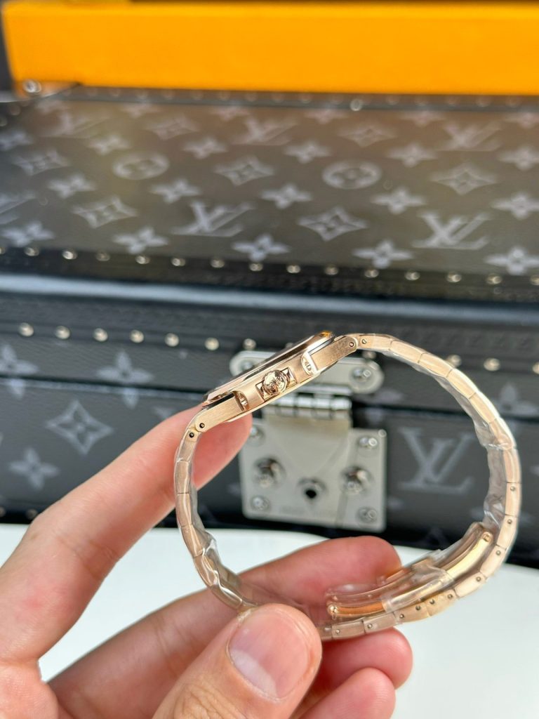 Patek Philippe Replica Watch Nautilus 7010 Rose Gold Womens 32mm