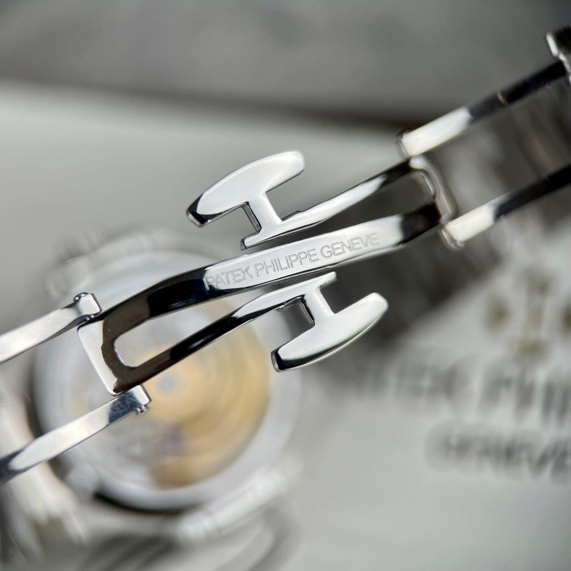 Patek Philippe Nautilus 7118 Full Diamond Replica Watch 35.2mm