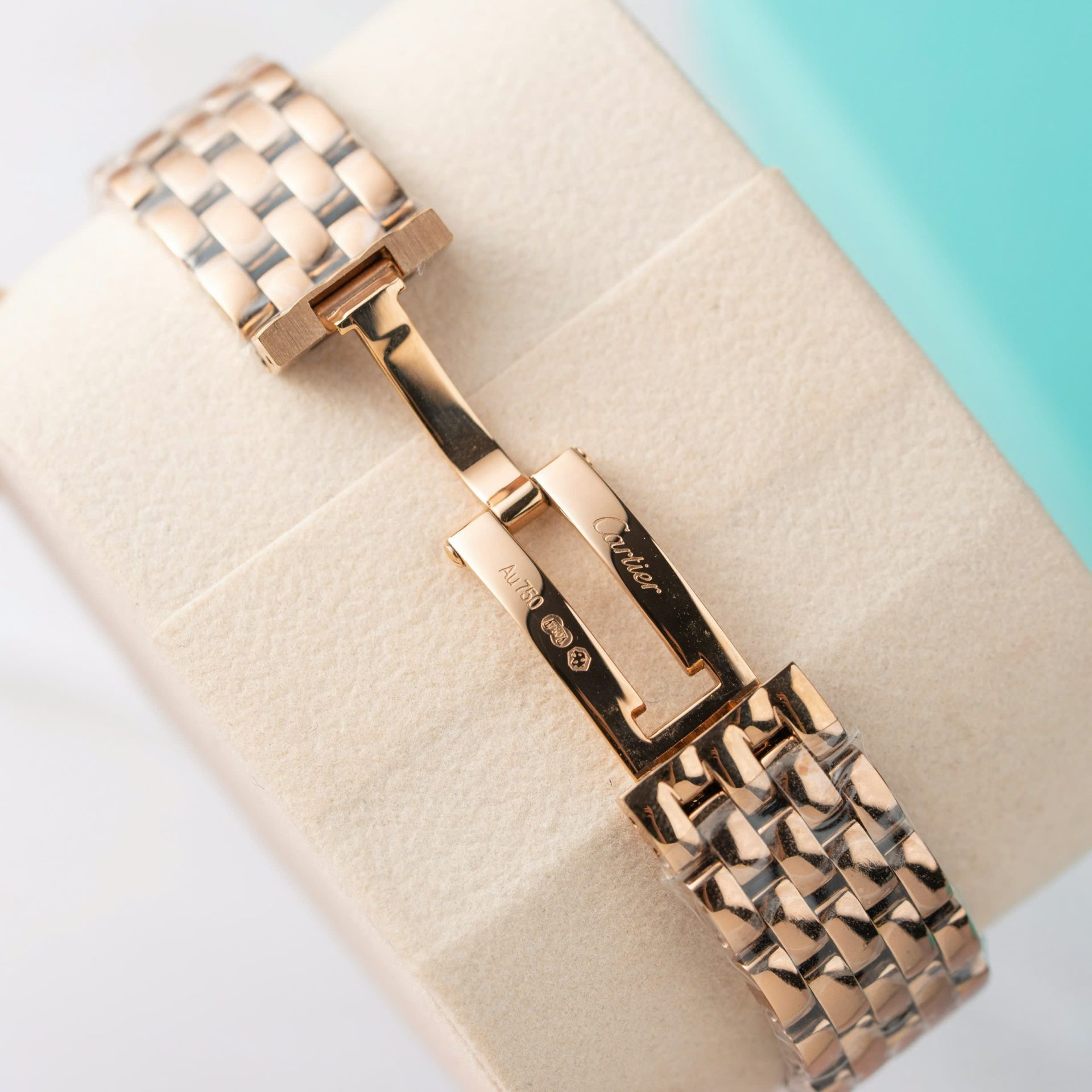 Cartier Panthere Women s Replica Watch Rose Gold Quartz 27mm