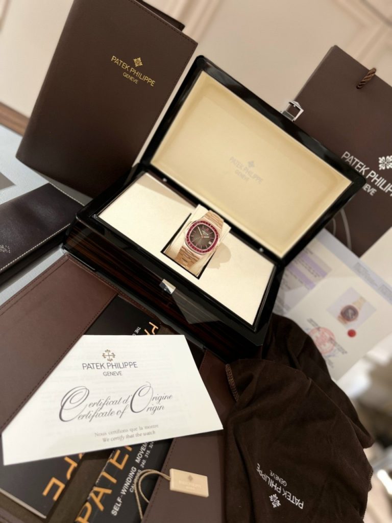 Patek Philippe Nautilus 5723 Replica Watch Gold Wrapped With Red Ruby 40mm