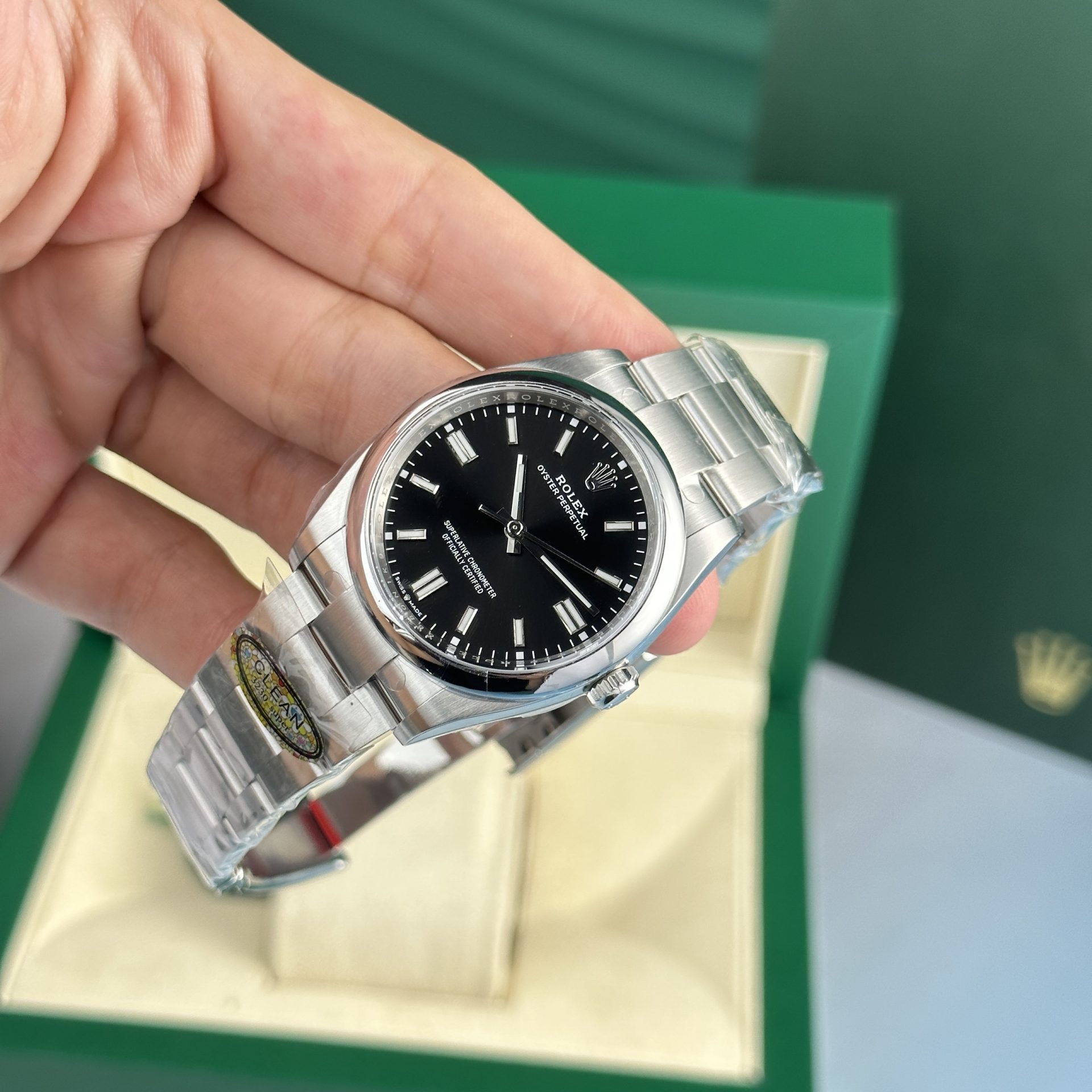 Rolex Replica Watch Oyster Perpetual 126000 Dial Black Clean Factory 36mm