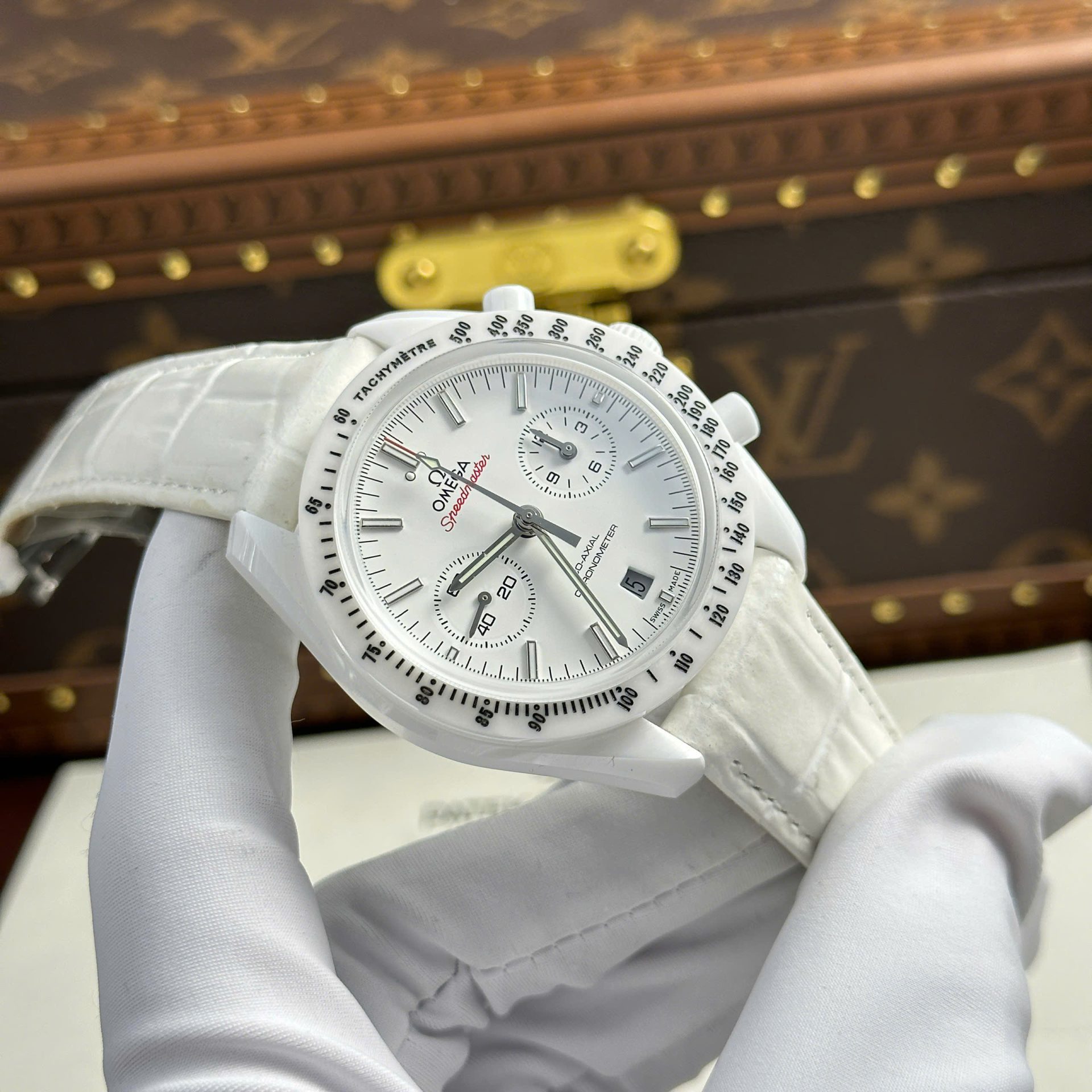 Omega Speedmaster White Side of The Moon White Ceramic Best Replica Watch 44mm