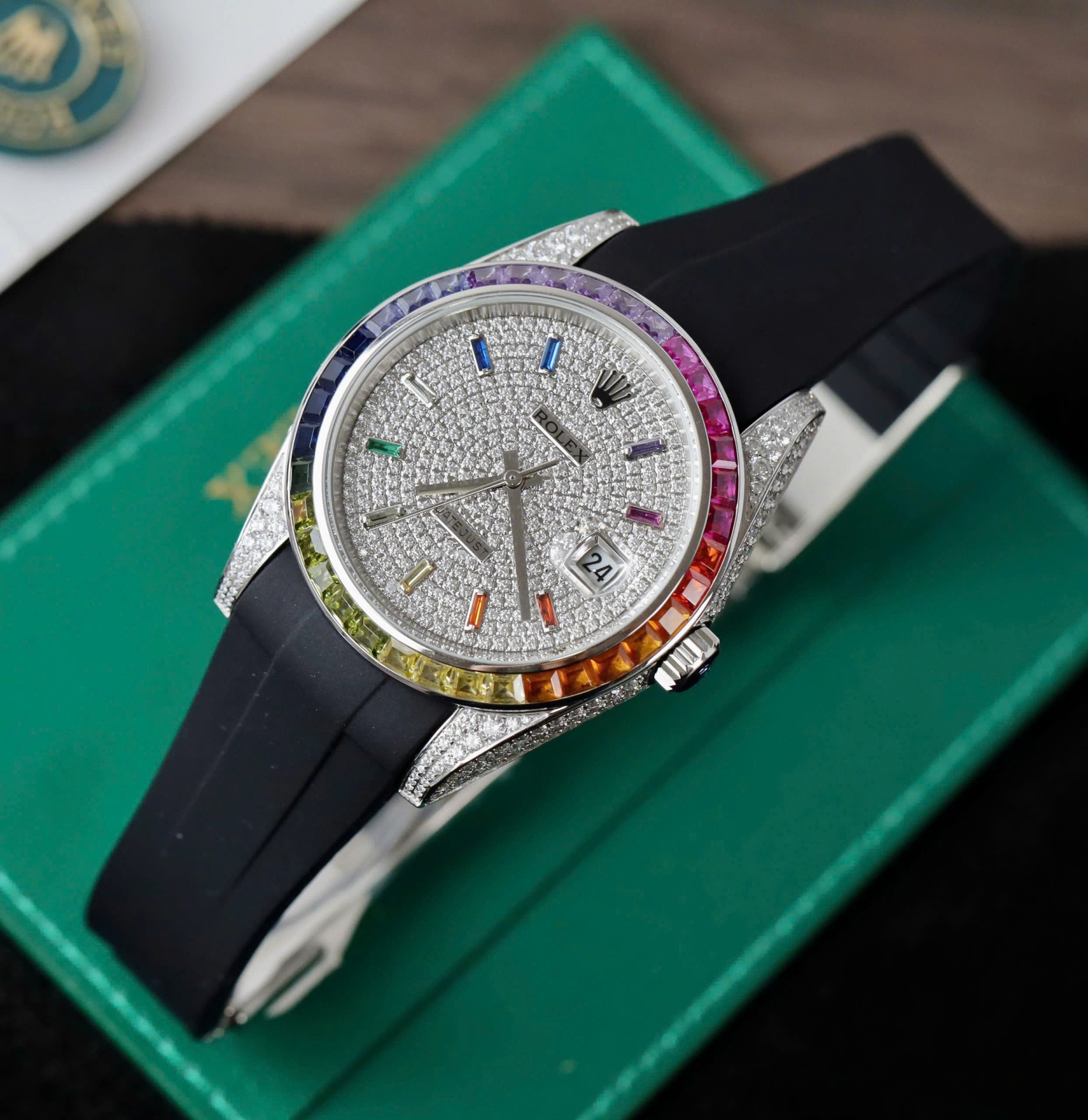 Rolex DateJust Rainbow Fake Watch Rubber Strap 41mm