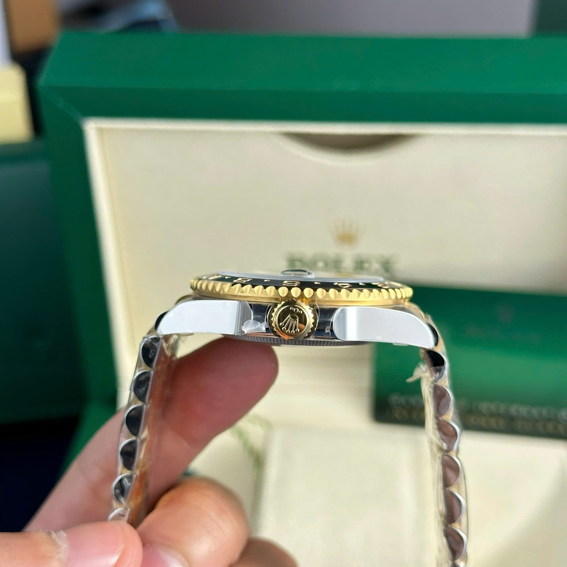 Rolex Replica Watch GMT-Master II 126713GRNR Black Dial Clean Factory 41mm