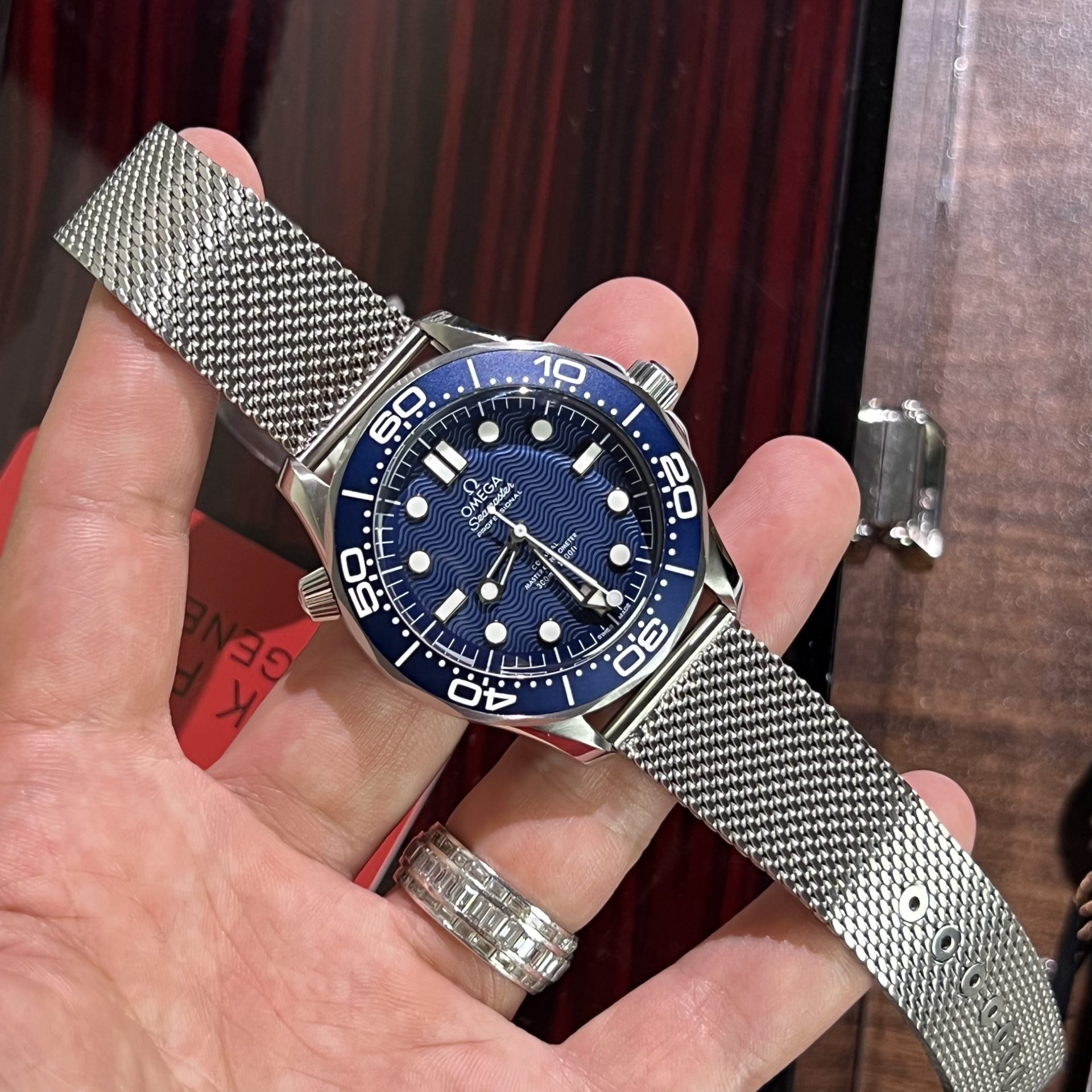 Omega Replica Watch Seamaster James Bond VS Factory 42mm