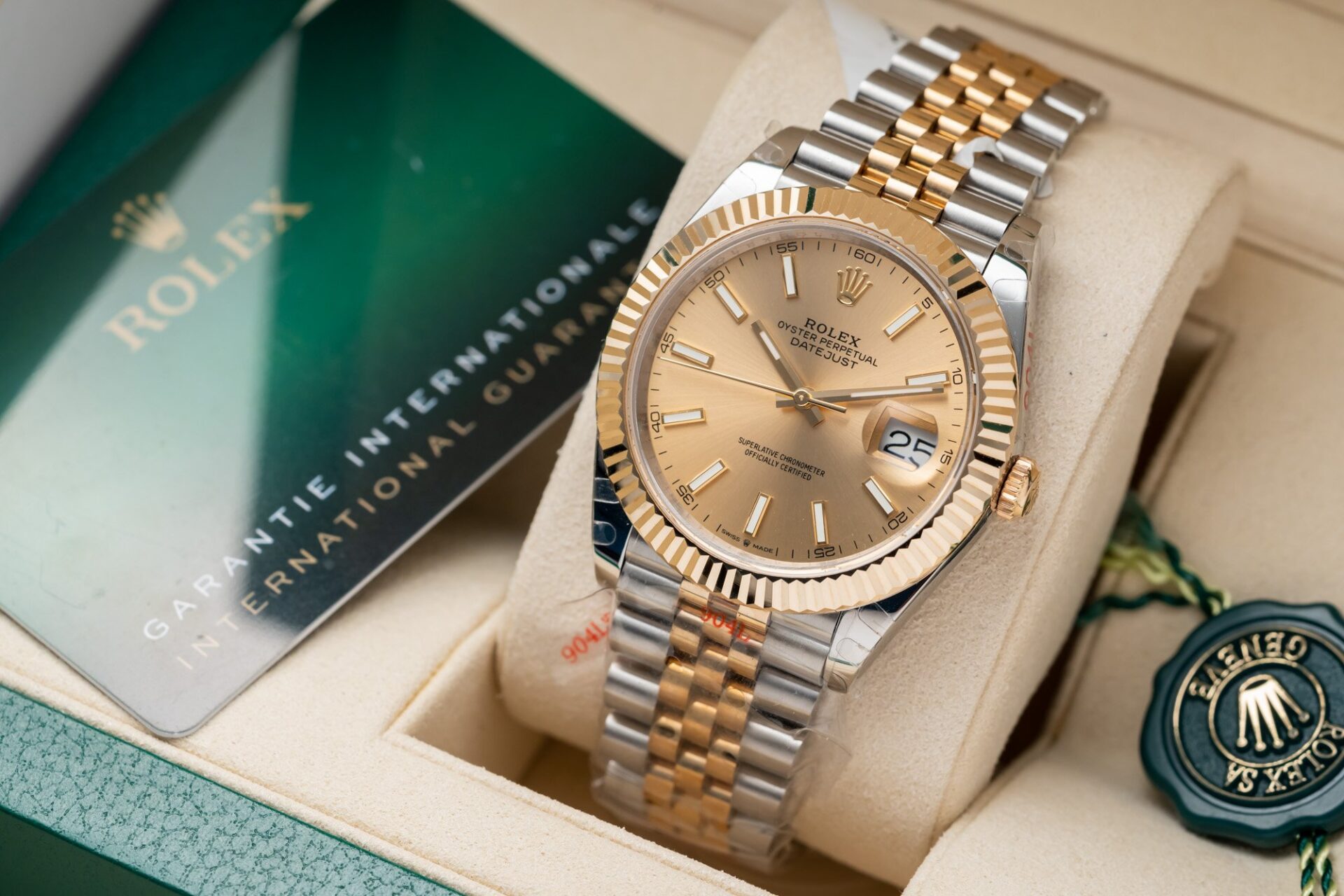 Rolex DateJust Replica Watch Jubilee Strap Gold Wrapped GM Factory 41mm