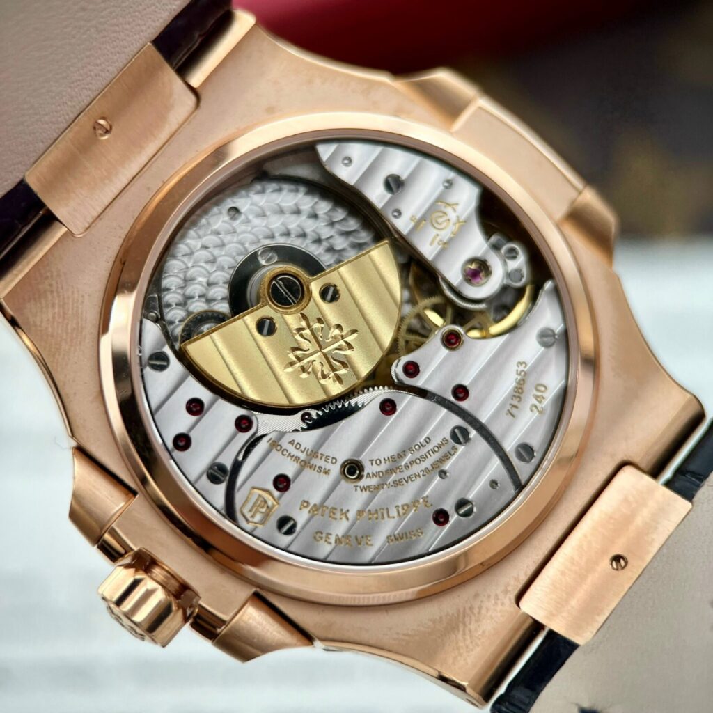 Patek Philippe Replica Watch Nautilus 5724R Gold Wrapped GR Factory 40mm