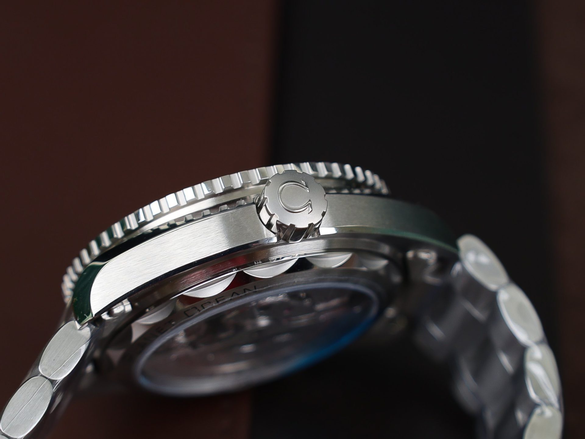 Omega Replica Watch Planet Ocean Metal Strap Dial Black VS Factory 43.5mm