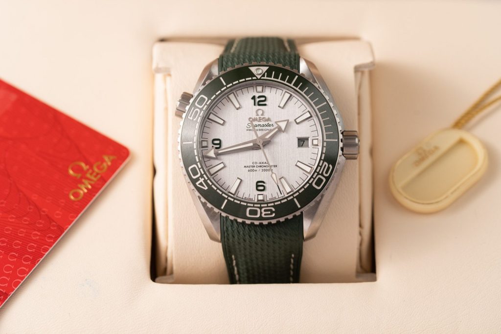 Omega Replica Watches Planet Ocean 600M Dial Gray VS Factory 43.5mm