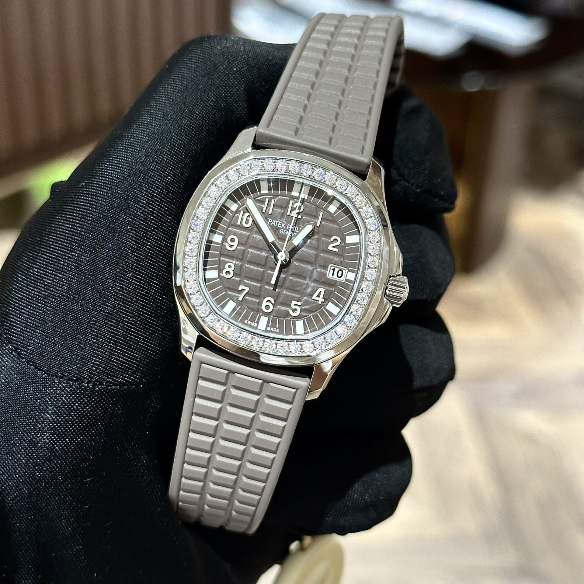 Patek Philippe Replica Watch Aquanaut 5067A Custom Moissanite Diamonds 35.6mm