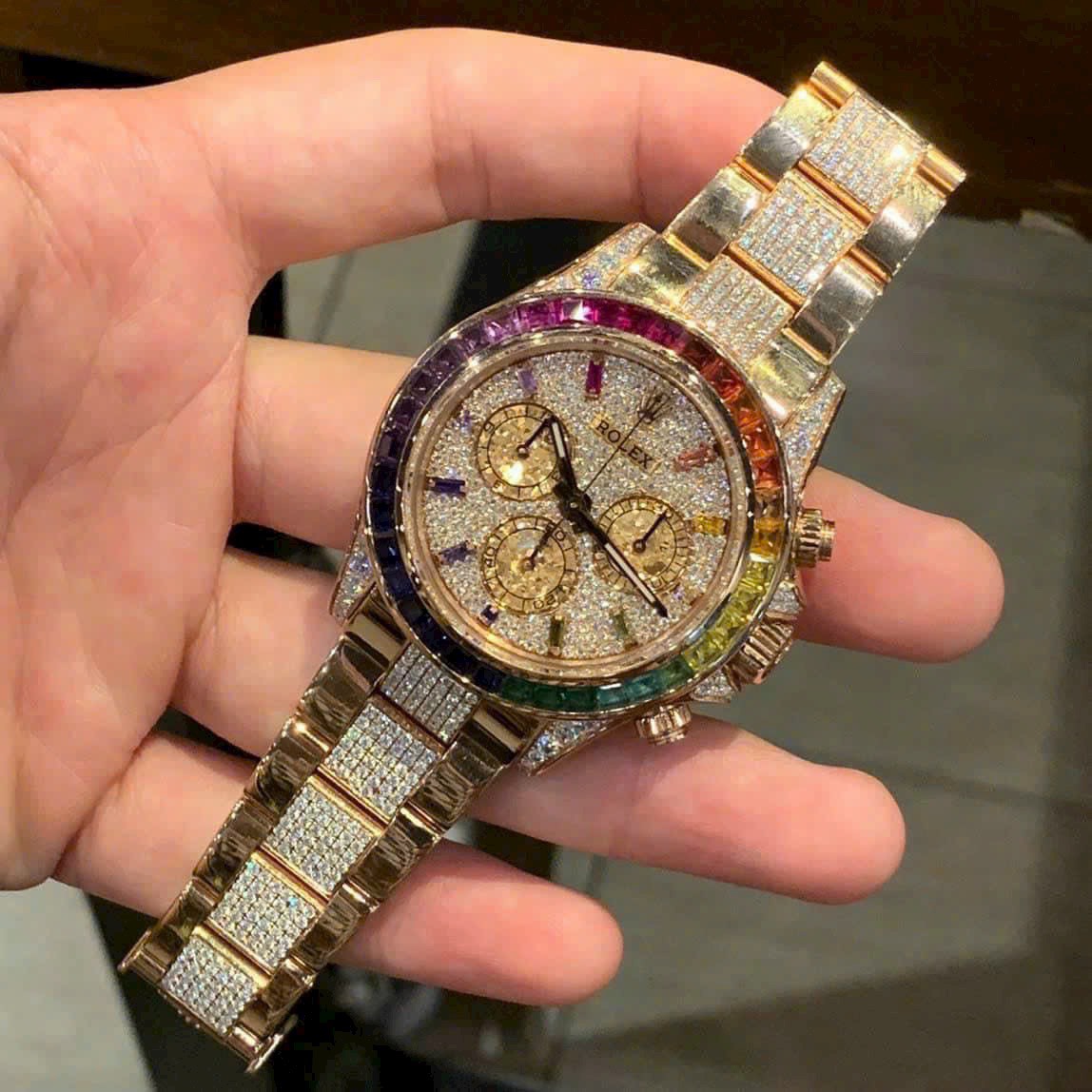 Rolex Daytona Rainbow Replica 1:1 Watch With Full Diamonds 40mm