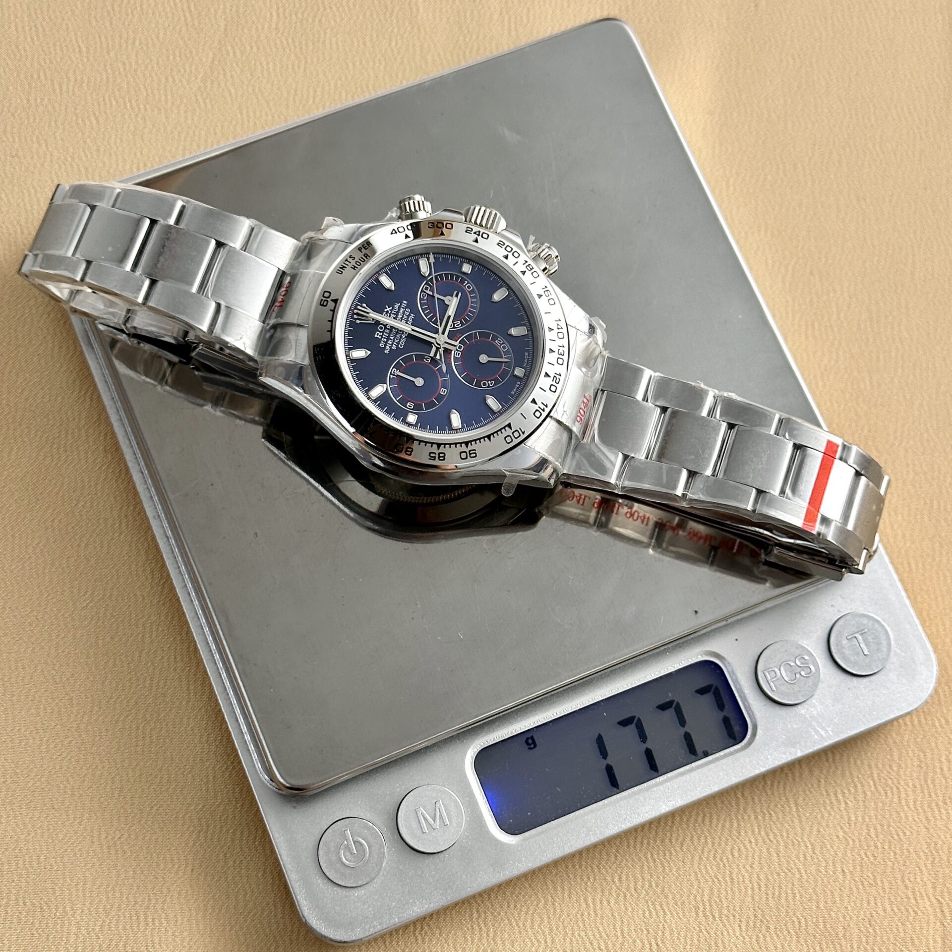Rolex Cosmograph Daytona 116506 Replica 1:1 Watch Refined Blue Dial 40mm