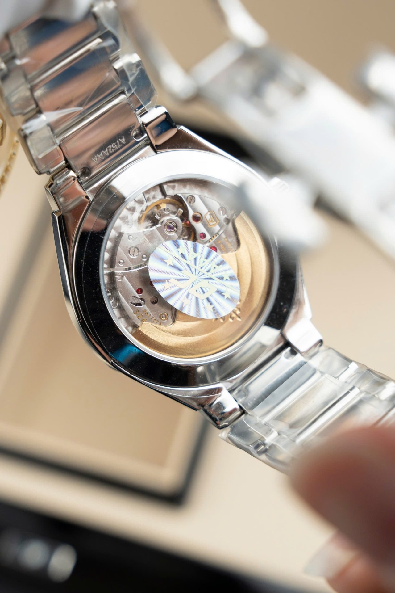 Patek Philippe Copies Watches Twenty 4 7300 Green Dial Metal Wire 36mm