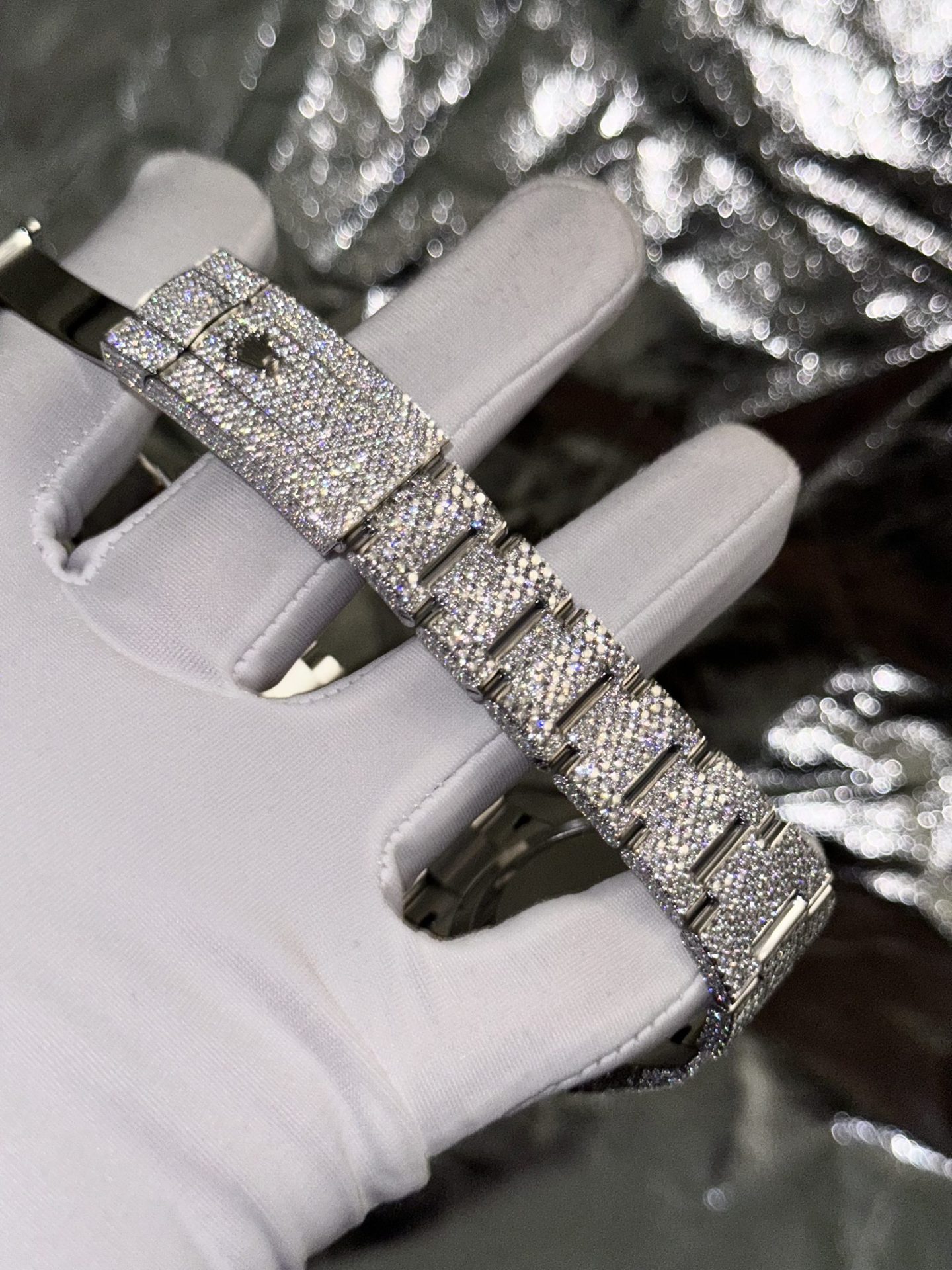 Rolex Best Replica Watch DateJust Supreme Custom Moissanite Diamonds Red Dial 41mm
