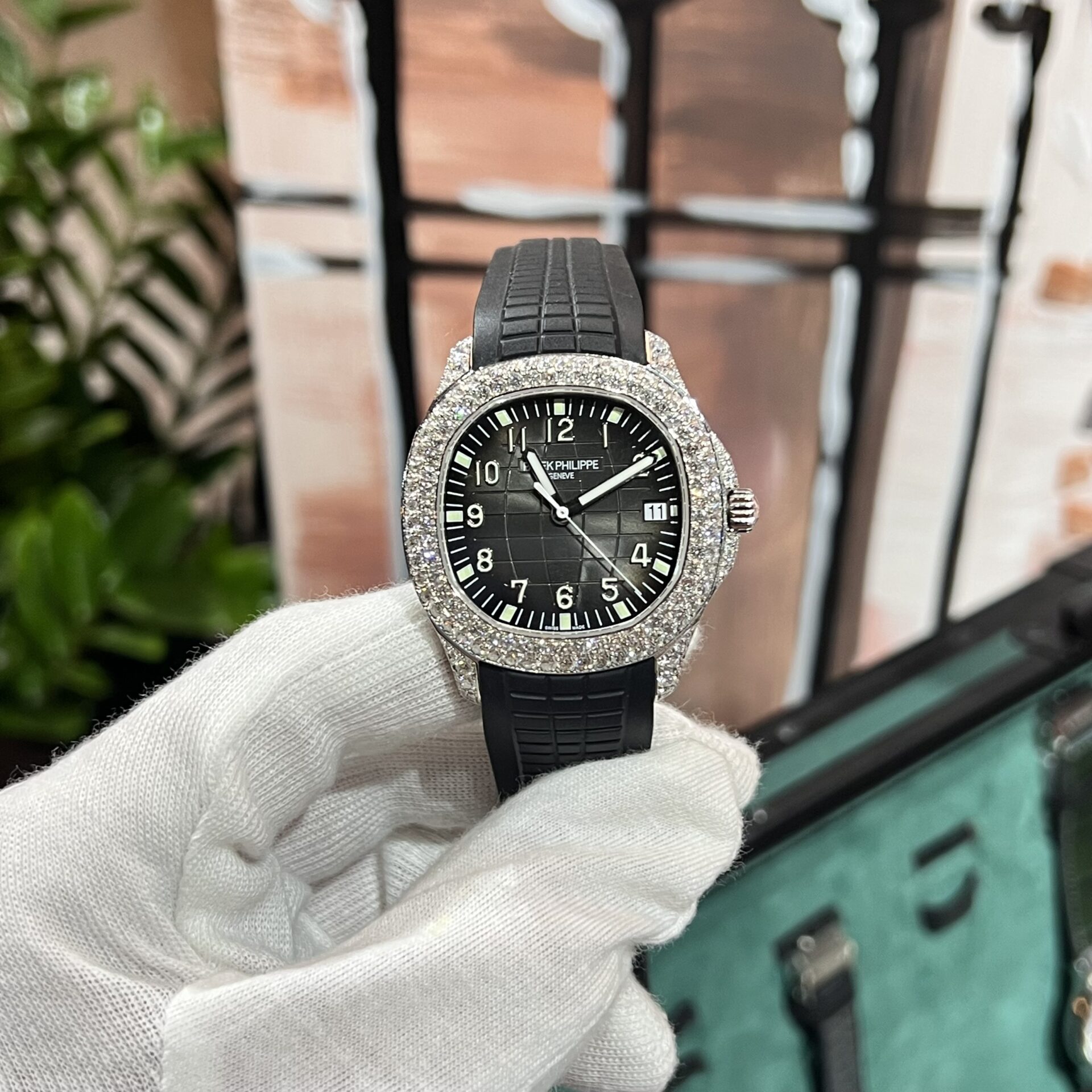 Patek Philippe Aquanaut 5167 With Diamond Natural Rubber Strap 40mm