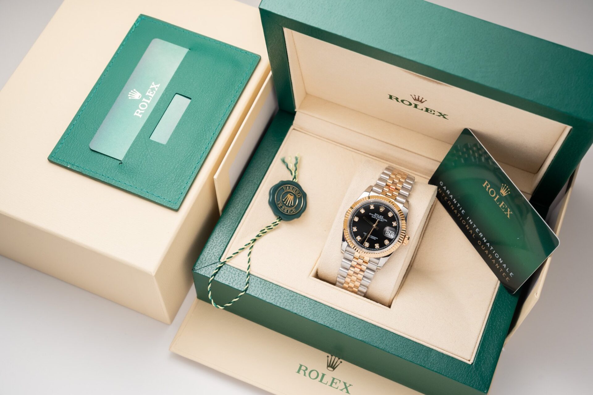 Rolex DateJust Black Dial Gold Wrapped Replica Watch GM Factory 36mm