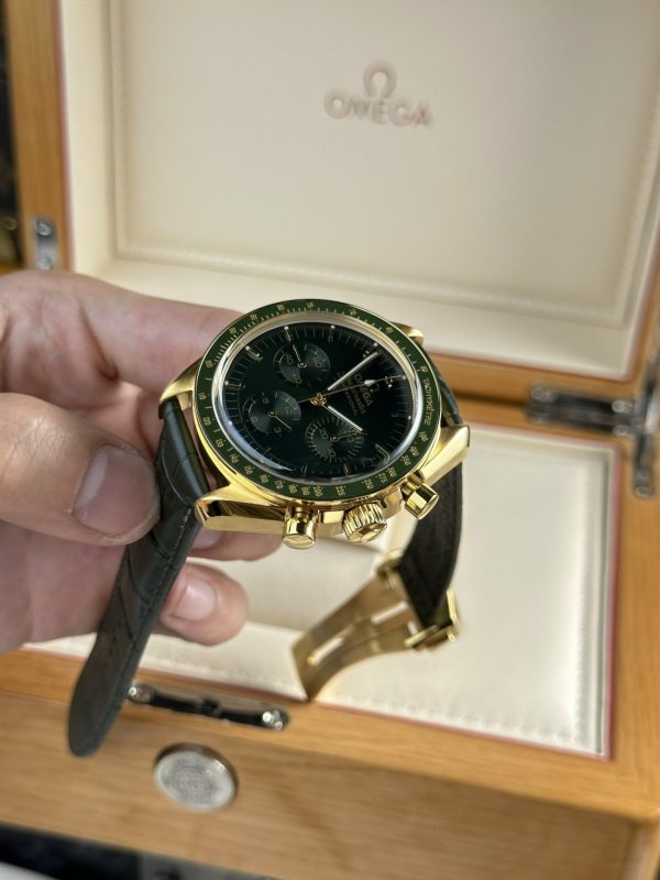 Omega Speedmaster Moonwatch Replica Watches Green Dial RM Factory 44mm