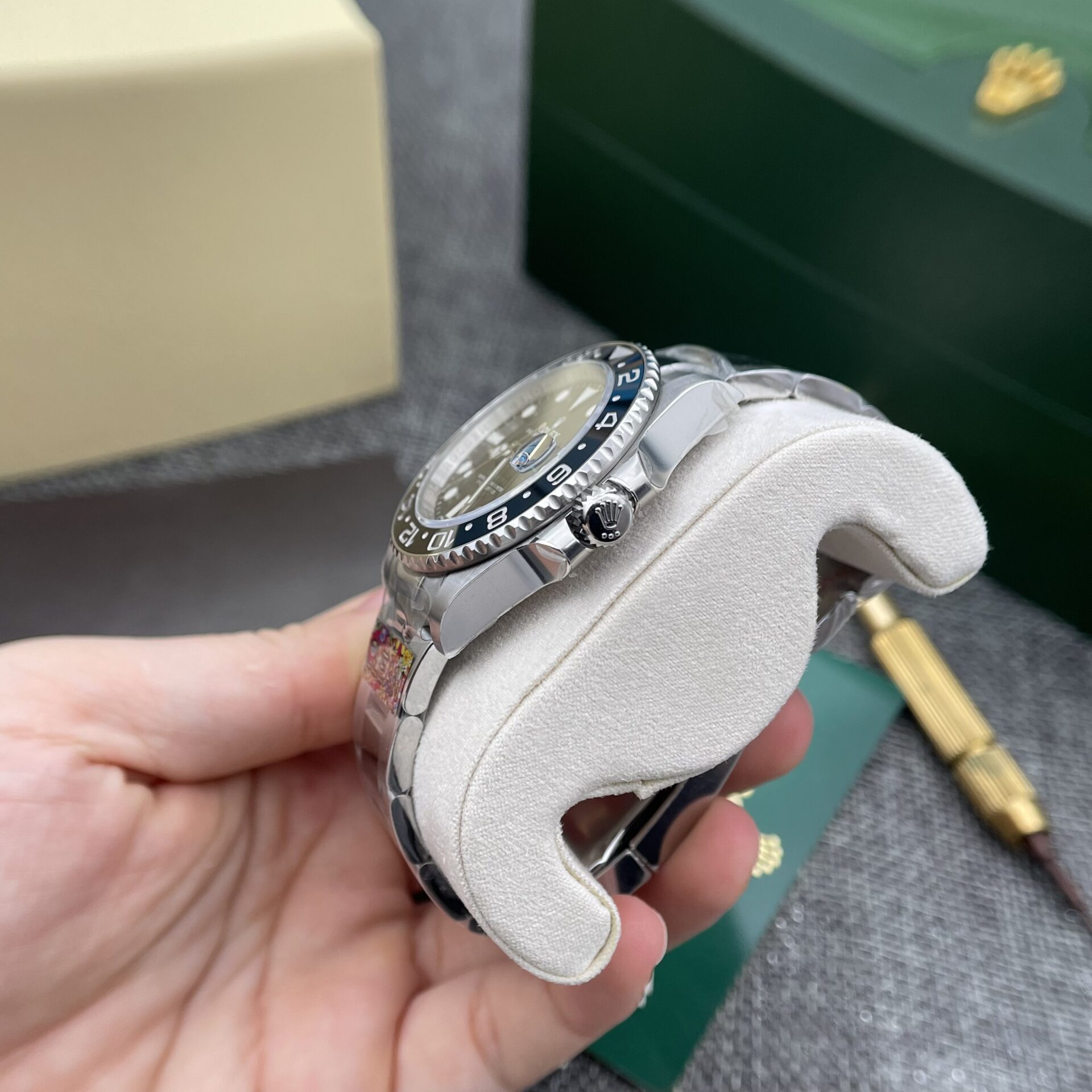 Rolex GMT Master II Replica Watch Black Dial Clean Factory 40mm