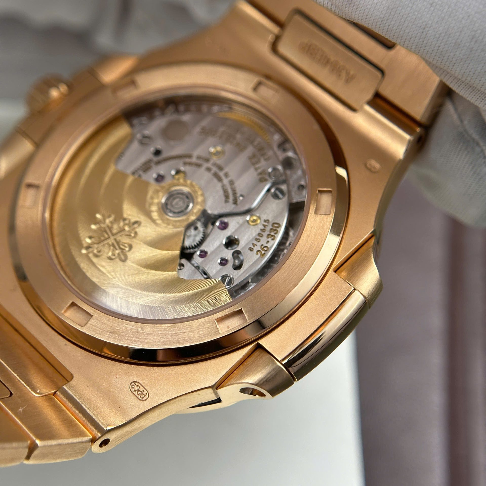 Patek Philippe Nautilus 5711 Refined Max Option 18K Gold Wrapped Chocolate Dial 40mm