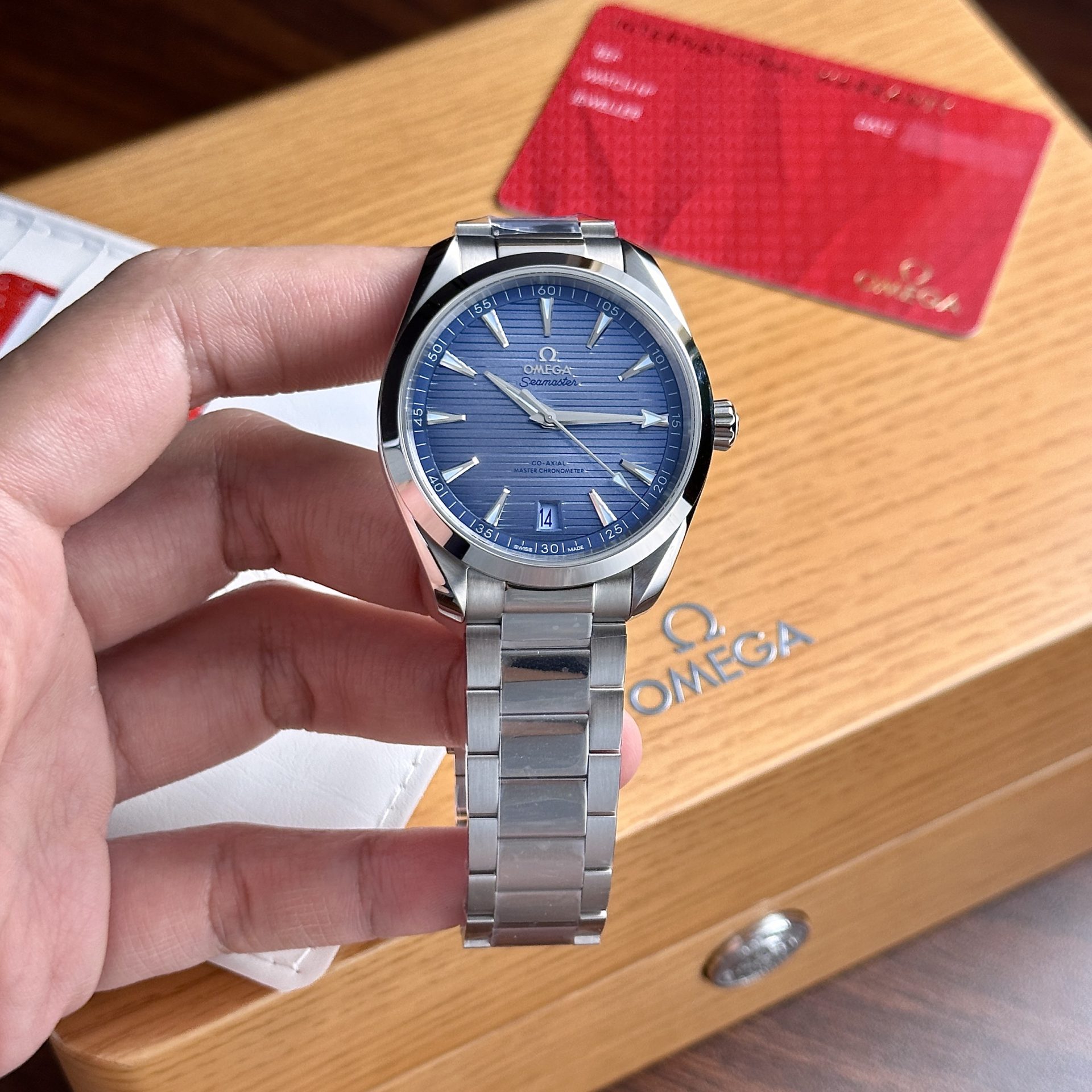 Omega Seamaster Summer Blue Dial Replica Watch VS Factory 41mm