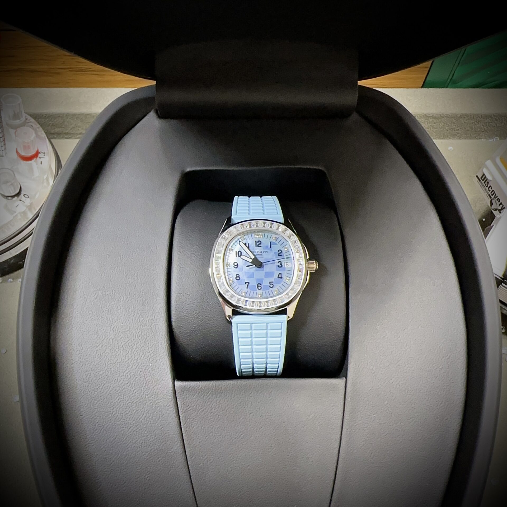 Patek Philippe Aquanaut 5072R Replica Watch Blue Diamond PP Factory 35.6mm