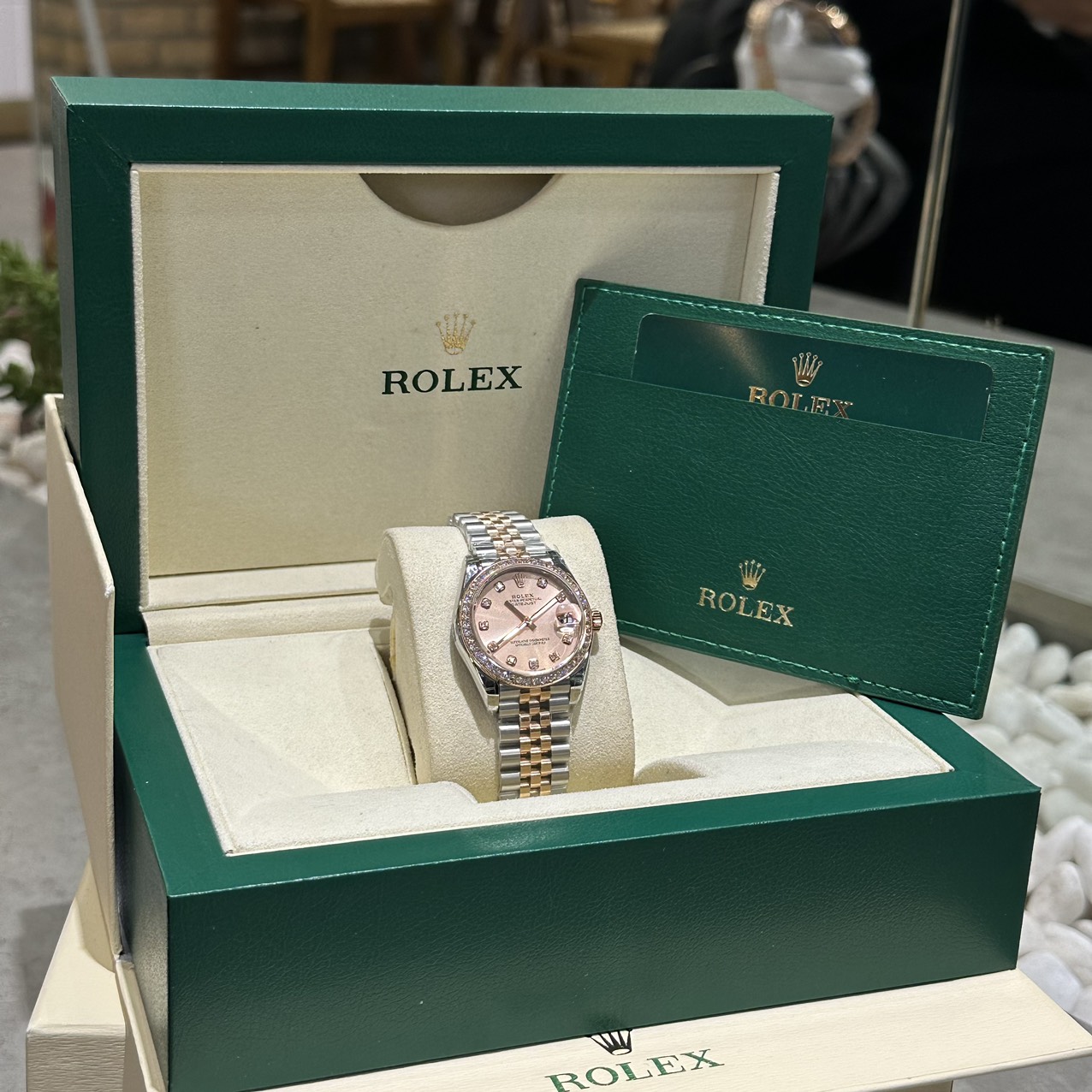 Rolex DateJust Women s High Quality Fake Watch Sunburt Dial Jubilee Strap 31mm