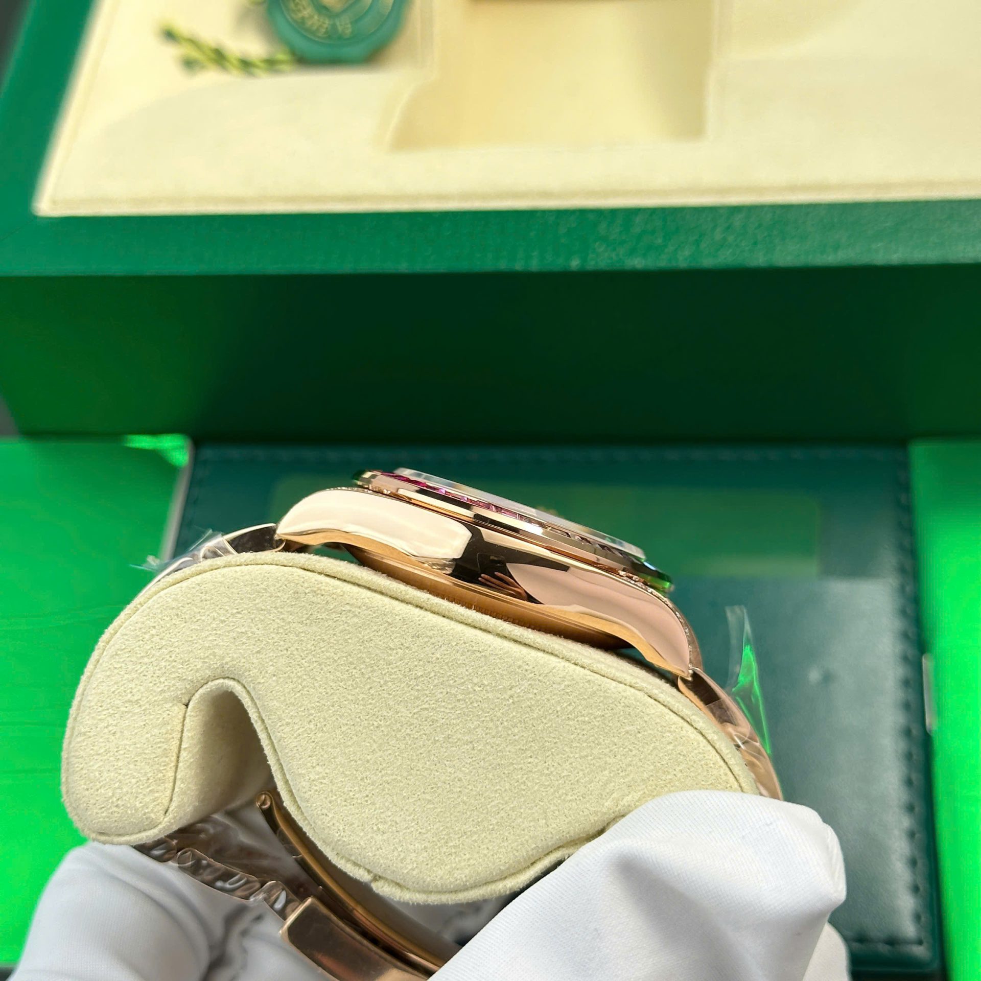 Rolex Cosmograph Daytona Rainbow 116595 Best Replica Watch BT Factory 40mm