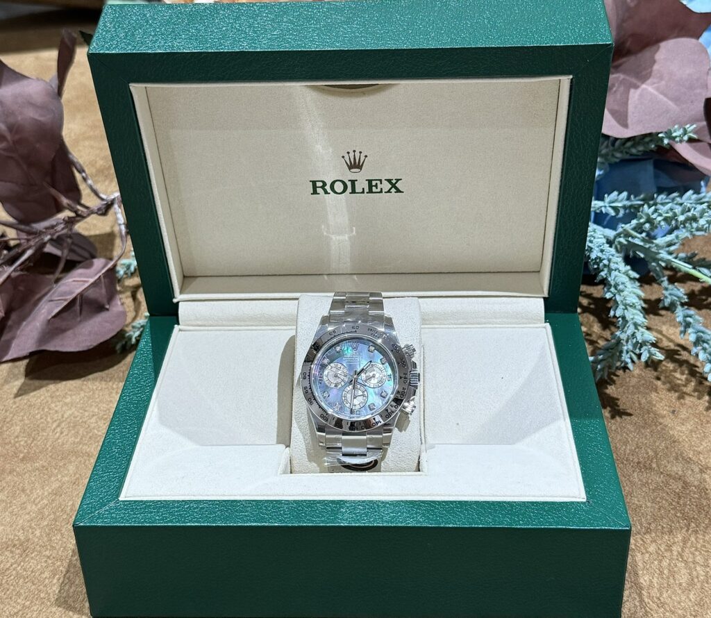 Rolex Daytona Mother Of Pearl And Moissanite Diamonds Dial Replica Watch BT Factory 40mm