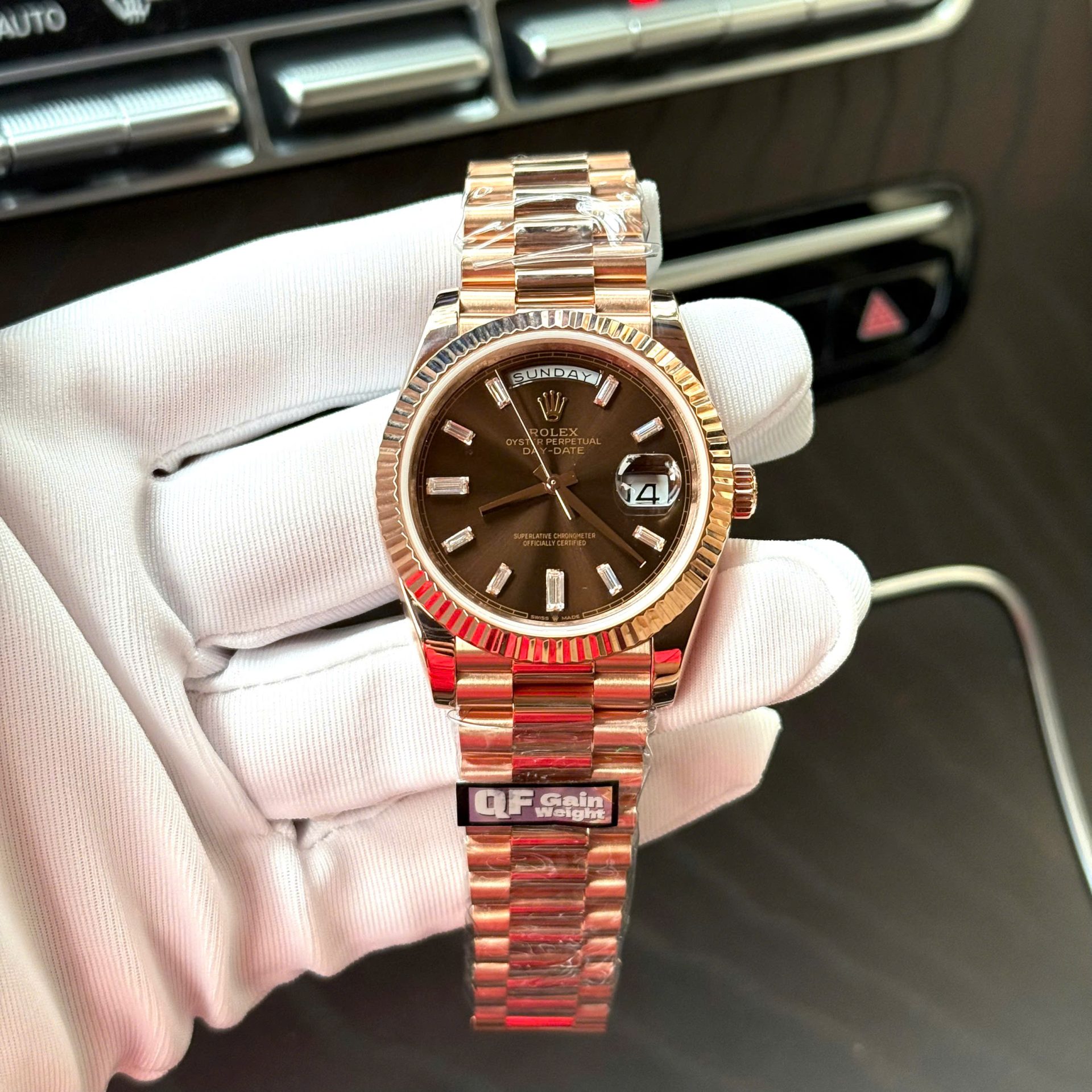 Rolex Day-Date Dial Chocolate Copies Watch 18K Gold Wrapped Weight 186Gram QF 40mm