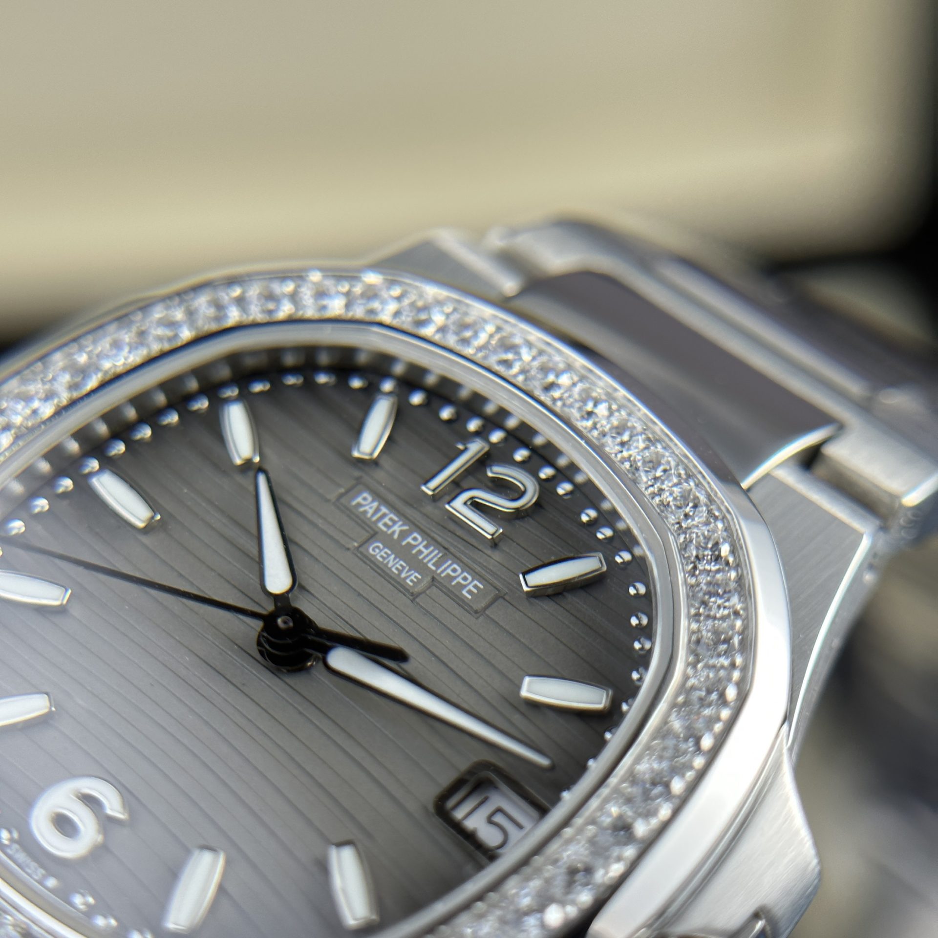 Patek Philippe Fake Watch Nautilus 7010 Gray Dial Womens 32mm