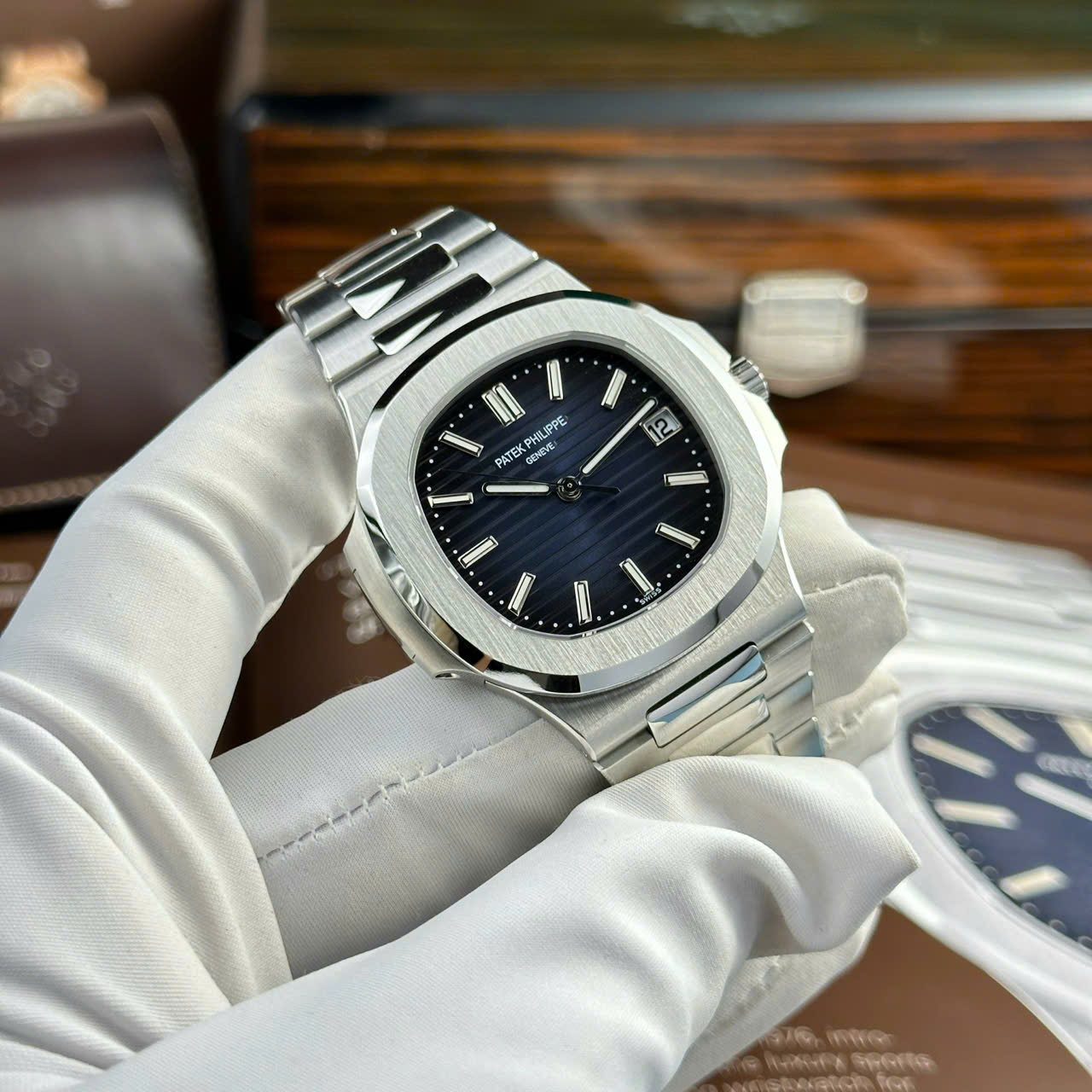 Patek Philippe Best Replica Watch Nautilus 5811 Blue Dial Refined Full Optinos 41mm