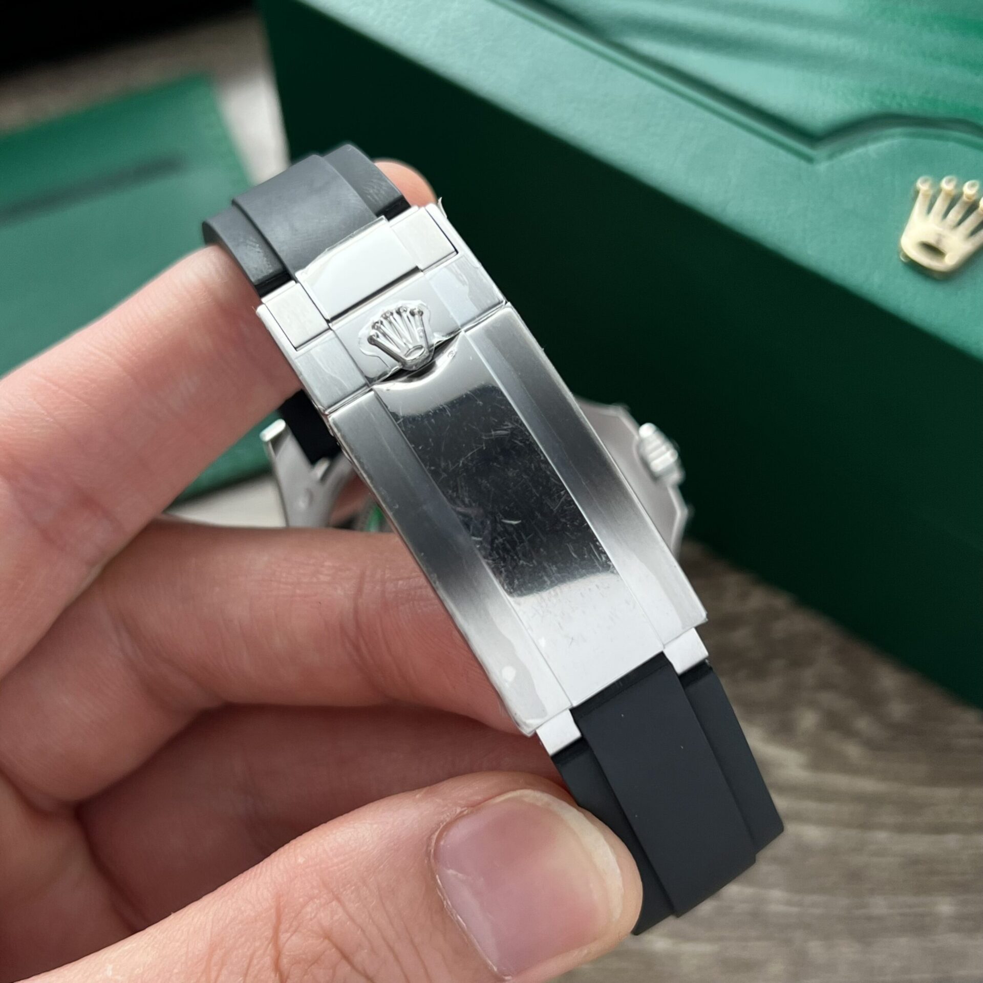 Rolex Fake Clone Yacht-Master Black Dial Rubber Strap EW Factory 40mm
