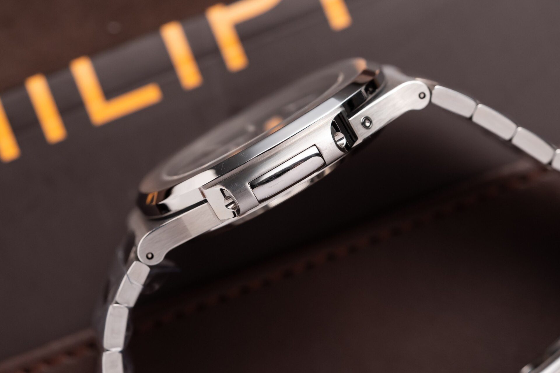 Patek Philippe Nautilus 5712 Replica 1:1 Watch Gray Dial PPF V2 40mm