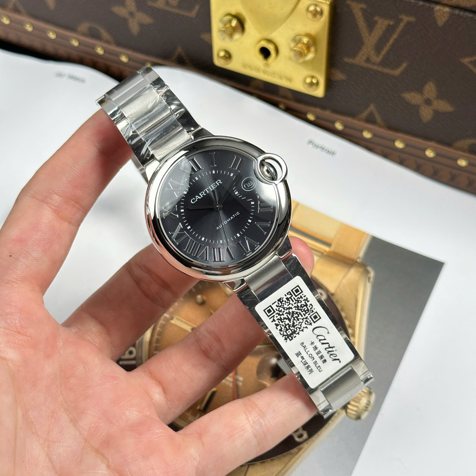 Cartier Ballon Bleu Replica Watch Gray Dial Metal Wire AF Factory 40mm